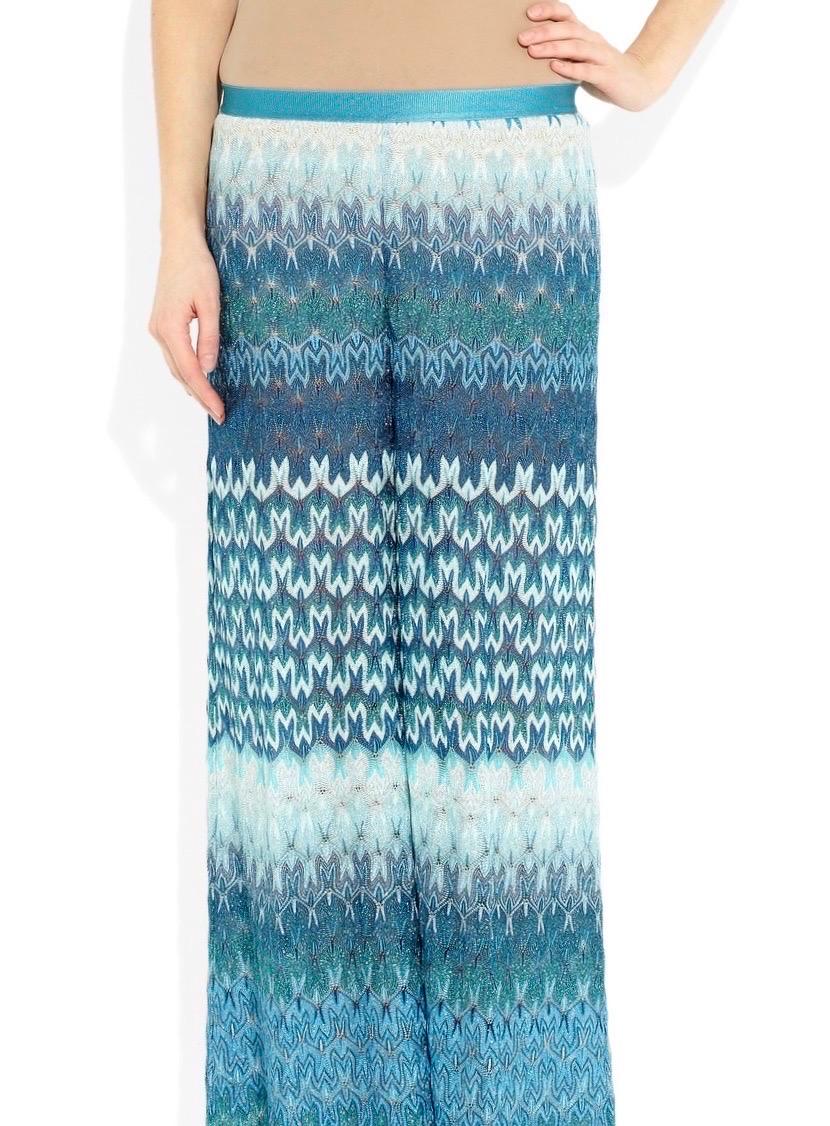 Stunning Missoni pants
In the brand's signature crochet knit
Beautiful blue and metallic colors
Lightweight 
Simply slips on
Wide palazzo legs
Elasticated waist
Partially lined
Missoni main line
Made in Italy
Dry Clean Only
IT42
RRP 1380$ plus