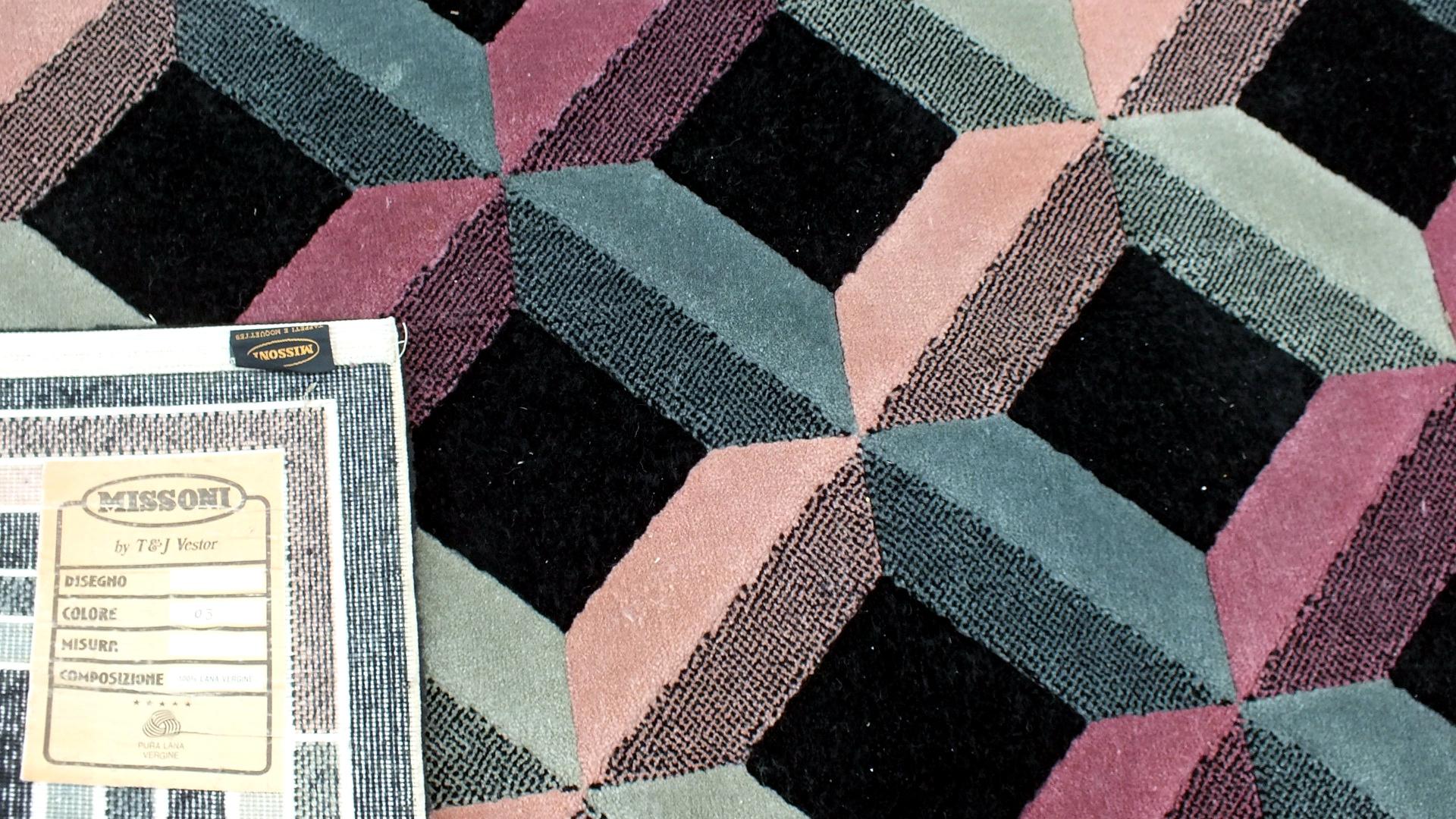 Missoni by T&J. Vestor in years '80 optical art carpet wool In Good Condition For Sale In Biella, IT