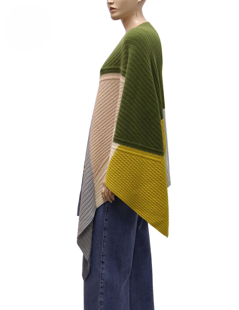 Missoni Cashmere Cape with Features Multi-worked Blocks.

Material: 100% Cashmere
Size: One Size
Overall Condition: Excellent