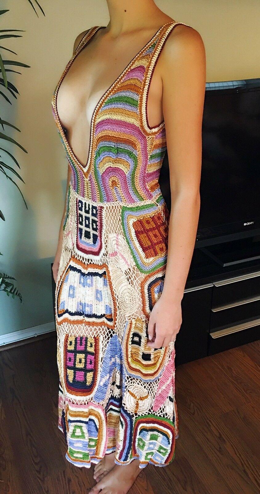 decollete clothing