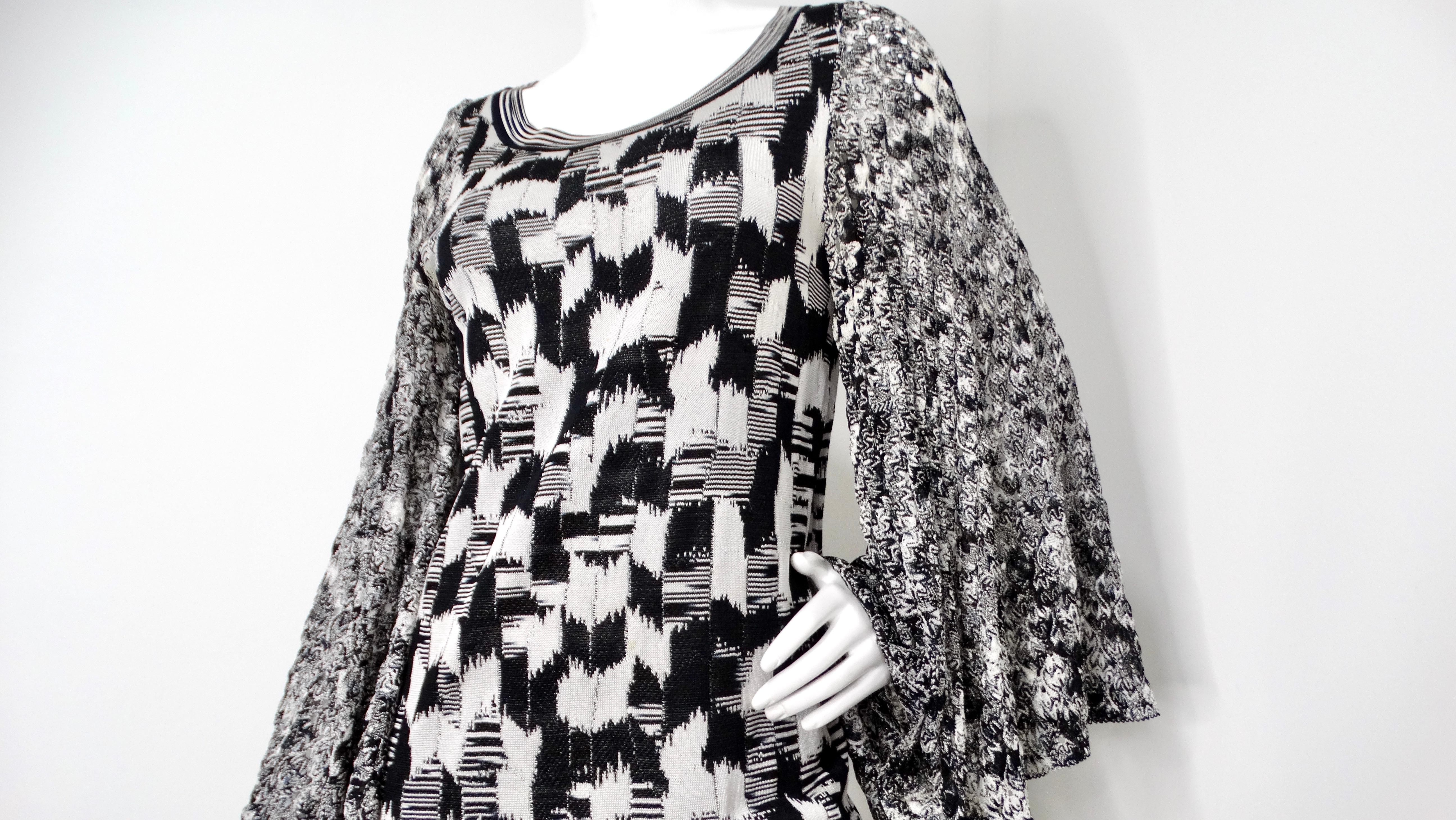 Missoni - Mini robe à manches cloche imprimée au crochet Bon état - En vente à Scottsdale, AZ