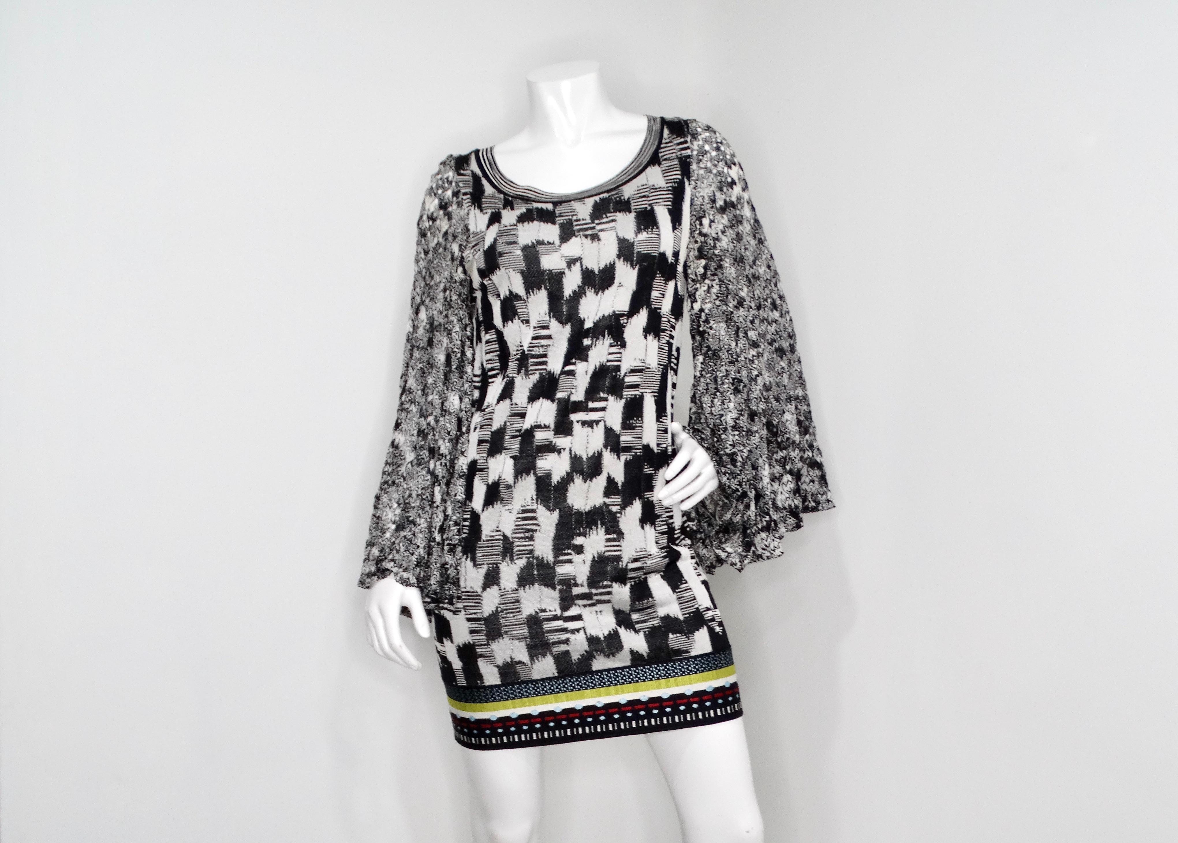 Missoni - Mini robe à manches cloche imprimée au crochet en vente 3
