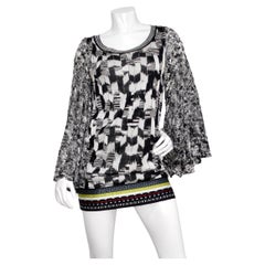 Missoni Mini-Kleid mit Häkelmuster und Glockenärmeln