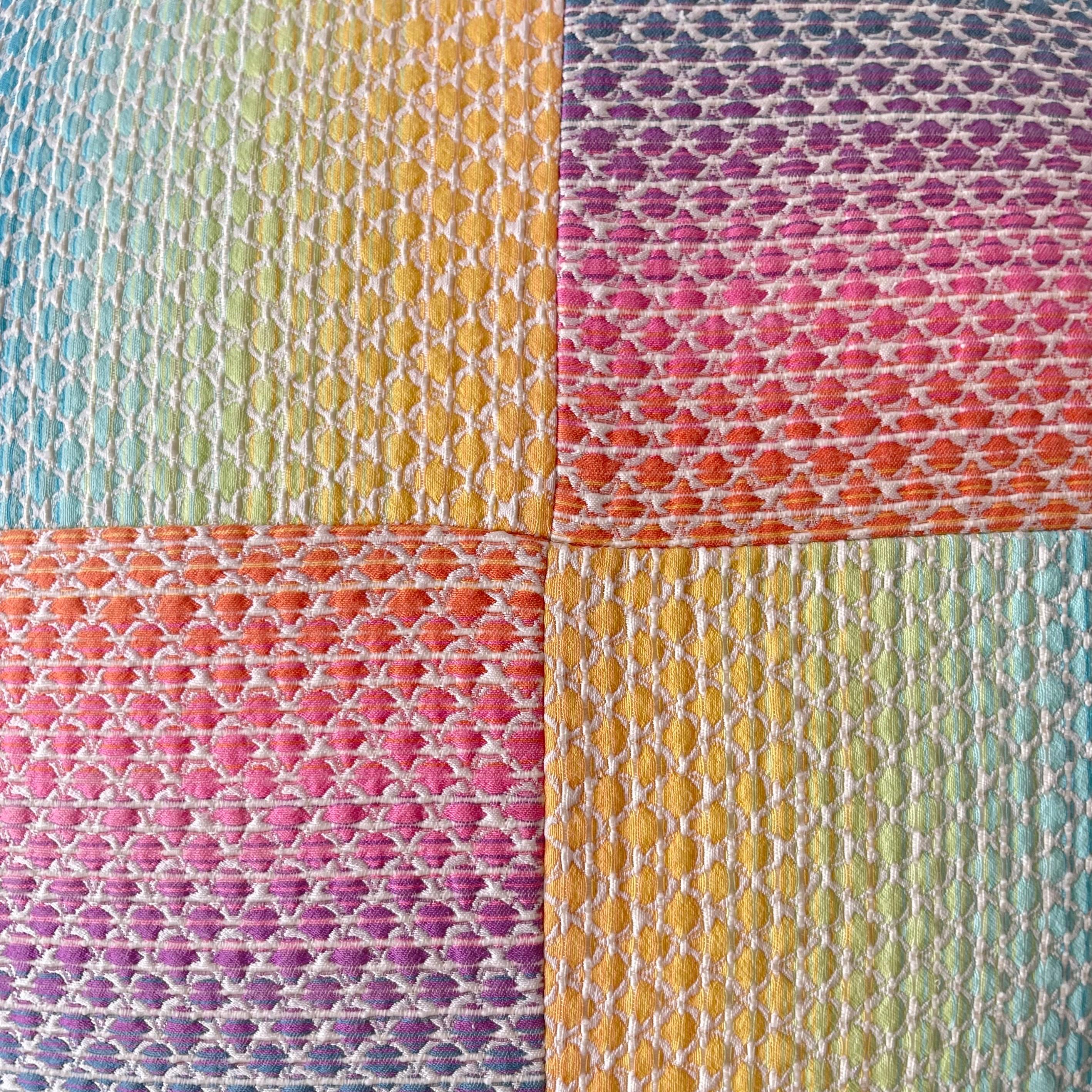 Pouf ottomano o poggiapiedi con diamanti di Missoni, Italia 2018 in vendita 4