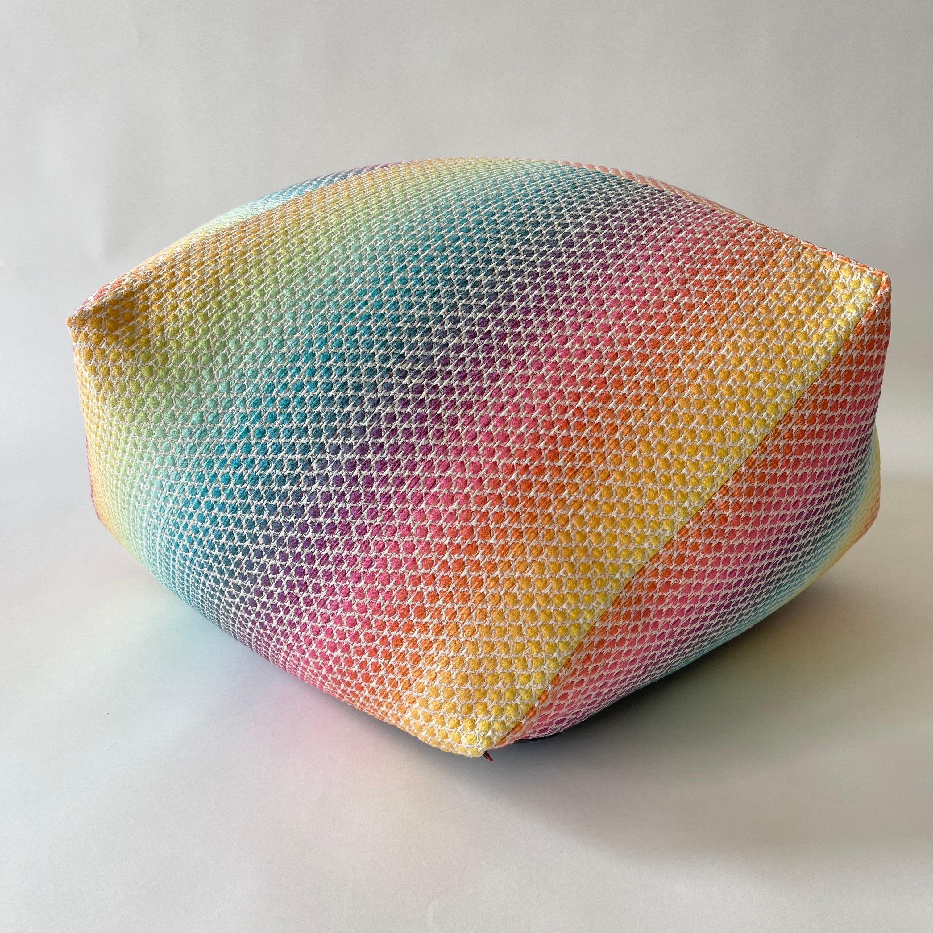 Moderno Pouf ottomano o poggiapiedi con diamanti di Missoni, Italia 2018 in vendita