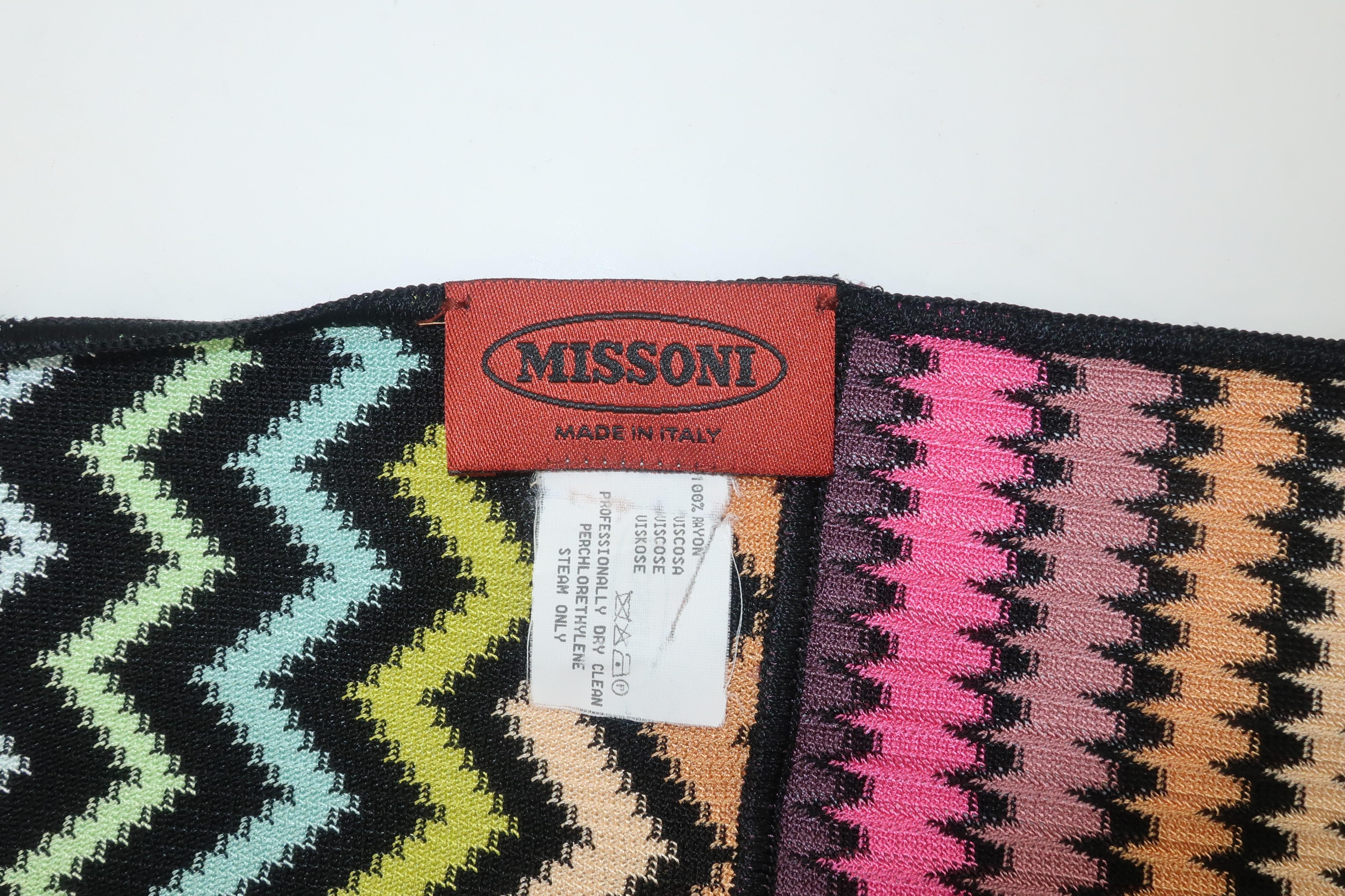 Missoni Flame Stitch Knit Scarf In Good Condition In Atlanta, GA