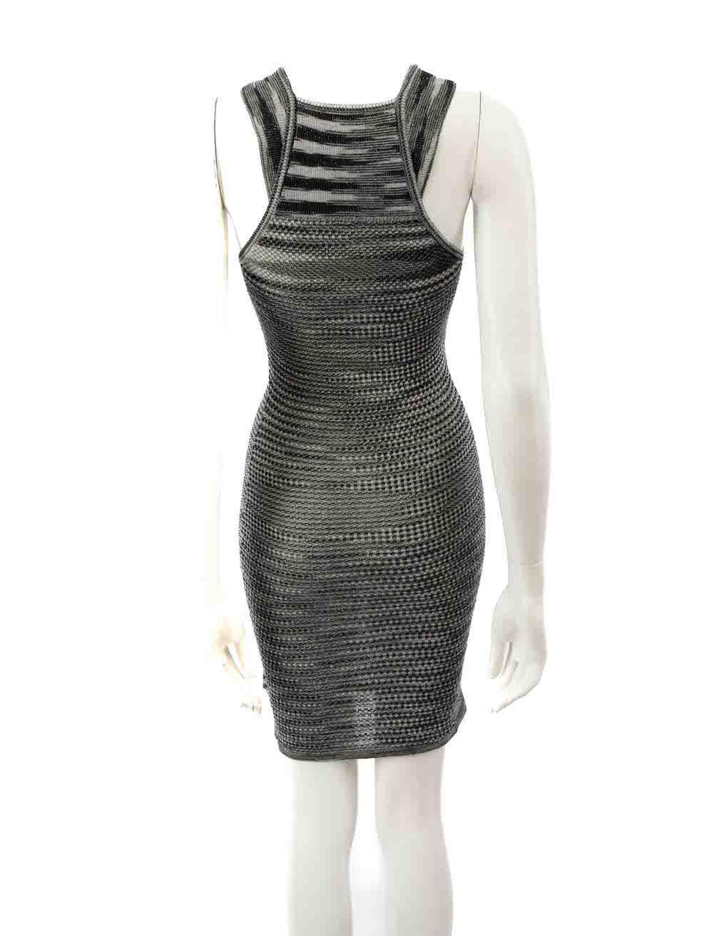 Missoni Grey Striped Knit Knee Length Dress Size S In Excellent Condition For Sale In London, GB