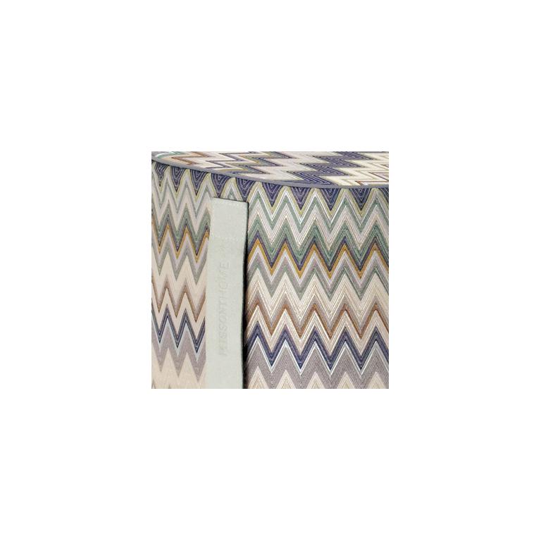 Multicolored elegant classic chevron with lurex, white leather handle, and solid color base. Perfect for adding an elegant touch to any bedroom or living room.

Composition: 45% polyester., 42% acetate, 13% silk. Care: Delicate dry-clean with