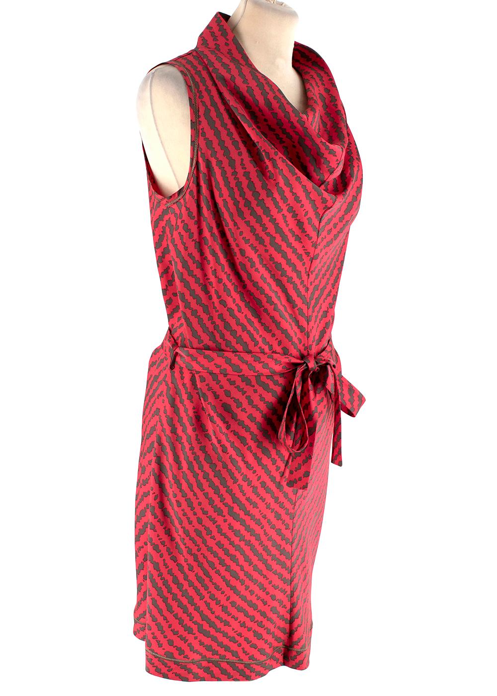 Missoni Hot Pink Printed Silk Sleeveless Midi Shift Dress

- Hot pink printed dress
- Midi length
- Lightweight pure silk 
- Sleeveless style 
- Cowl neck 
- Tie waist belt 
- Covered buttons at back of neck 
- Slip on style 

Materials: 
100% Silk
