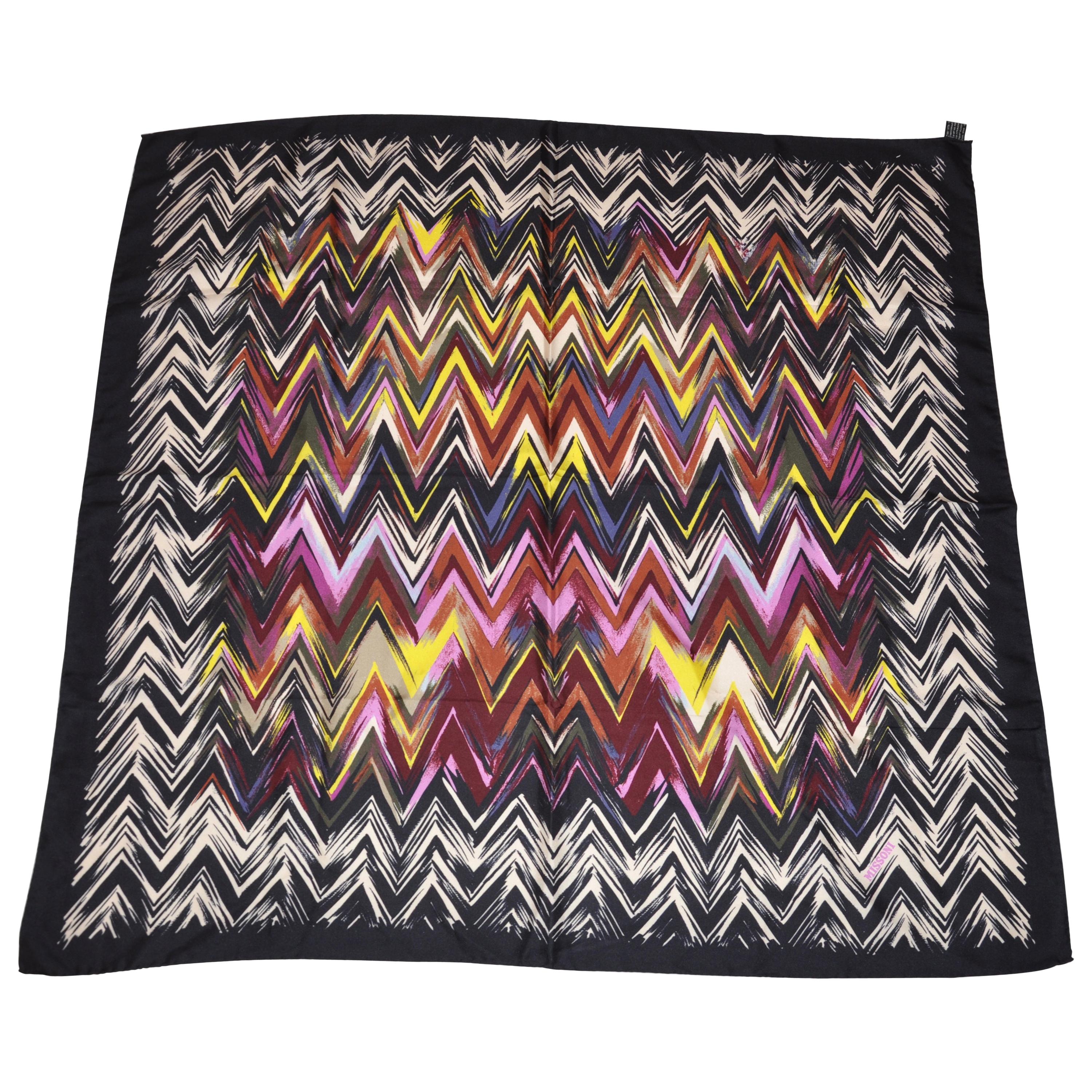 Missoni - Écharpe en soie multicolore «zigzag » emblématique et emblématique en vente
