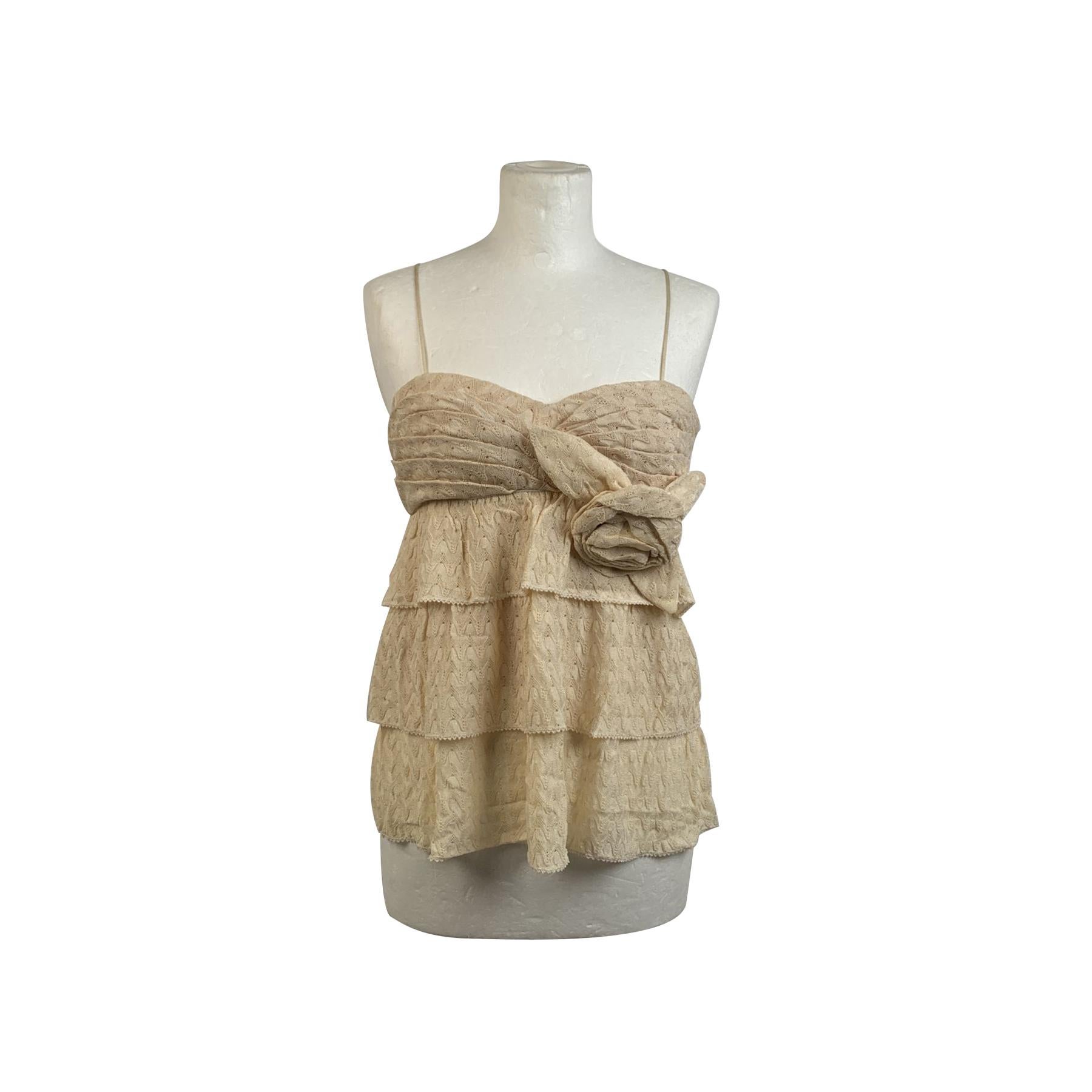 Missoni Ivory Viscose Tiered Crochet Top with Flower Size 42  In Excellent Condition In Rome, Rome