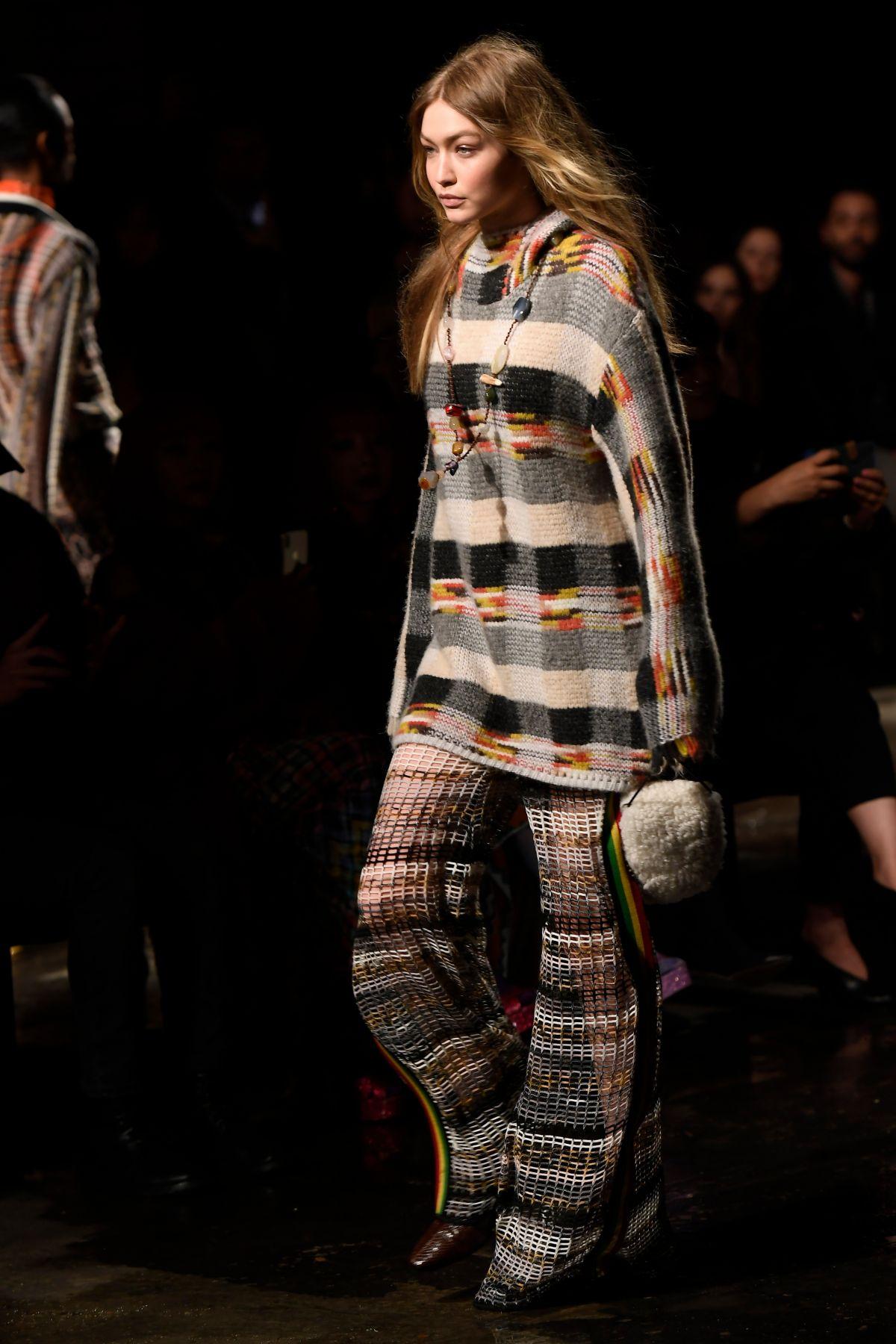 NEW Missoni Mesh Wide Leg Crochet Knit Palazzo Pants as on Gigi Hadid 40 For Sale 1