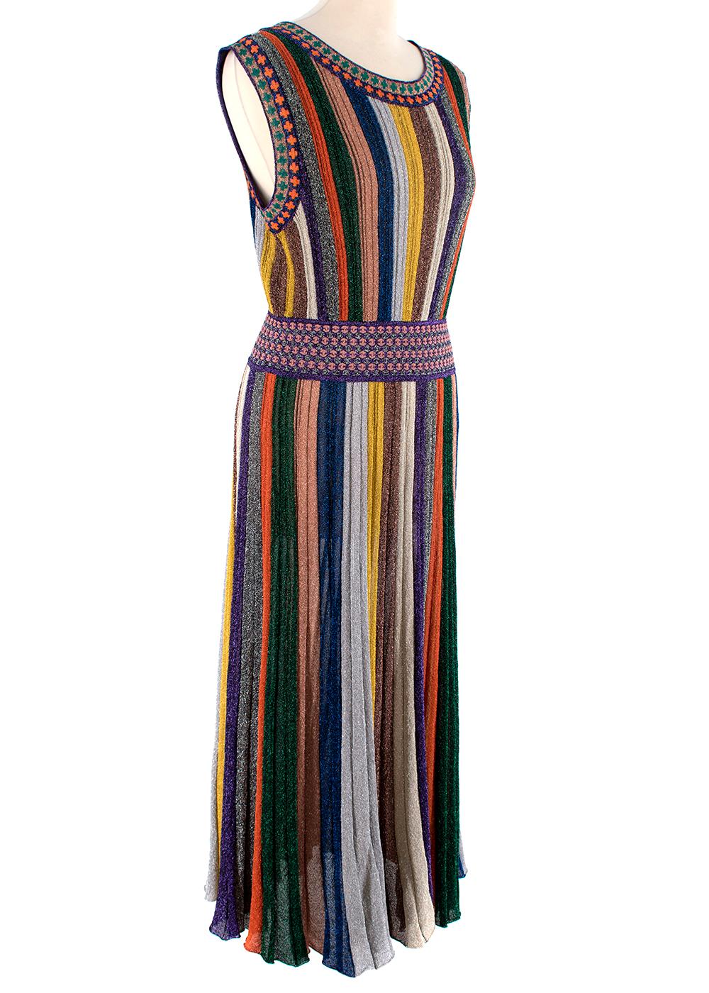 Missoni Metallic Knit Striped Sleeveless Dress

-Metallic multicoloured 
-Striped
-Pleated Skirt
-Lightweight knit
-Sleeveless
-V-Back
-Round front neck 
-Stretchy material

No material or care label 

Made in Italy

PLEASE NOTE, THESE ITEMS ARE