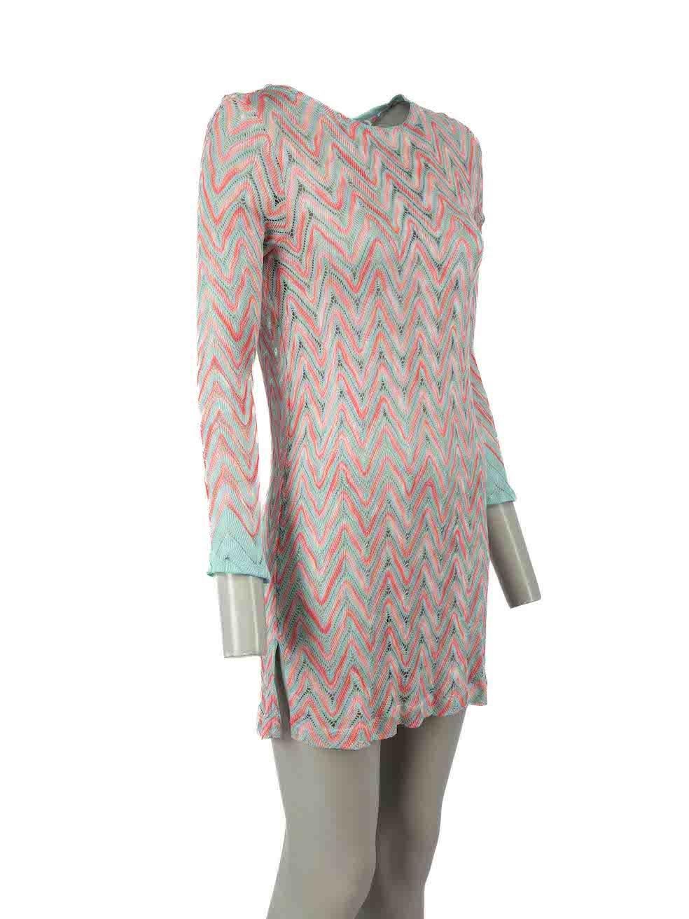 CONDITION is Very good. Hardly any visible wear to beach coverup is evident on this used Missoni Mare designer resale item.
 
 Details
 Multicolour
 Synthetic
 Beach dress
 Round neck
 Long sleeves
 Knitted
 See-through
 Open back
 Mini
 Back button