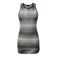 Missoni Vestido de punto monocromo Chevron Zigzag 46