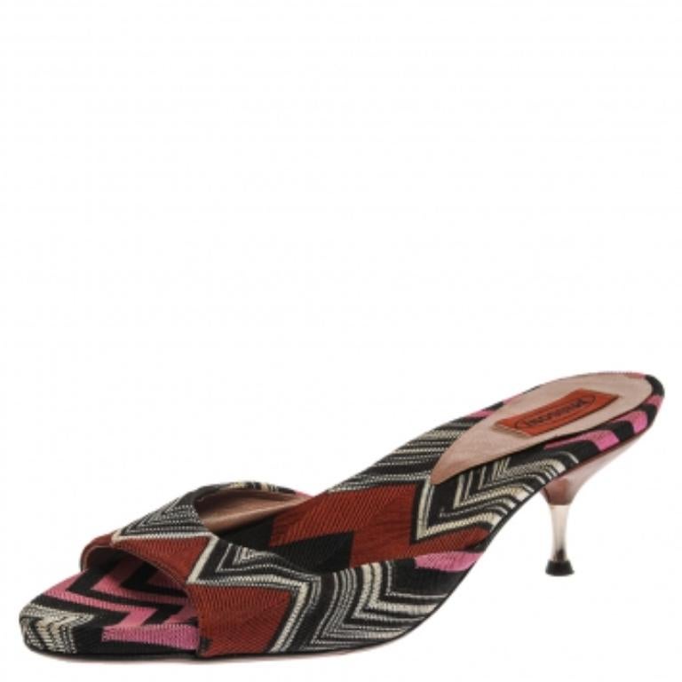 Missoni Multicolor Knit Fabric Open Toe Slip On Sandals Size 38 In Good Condition For Sale In Dubai, Al Qouz 2