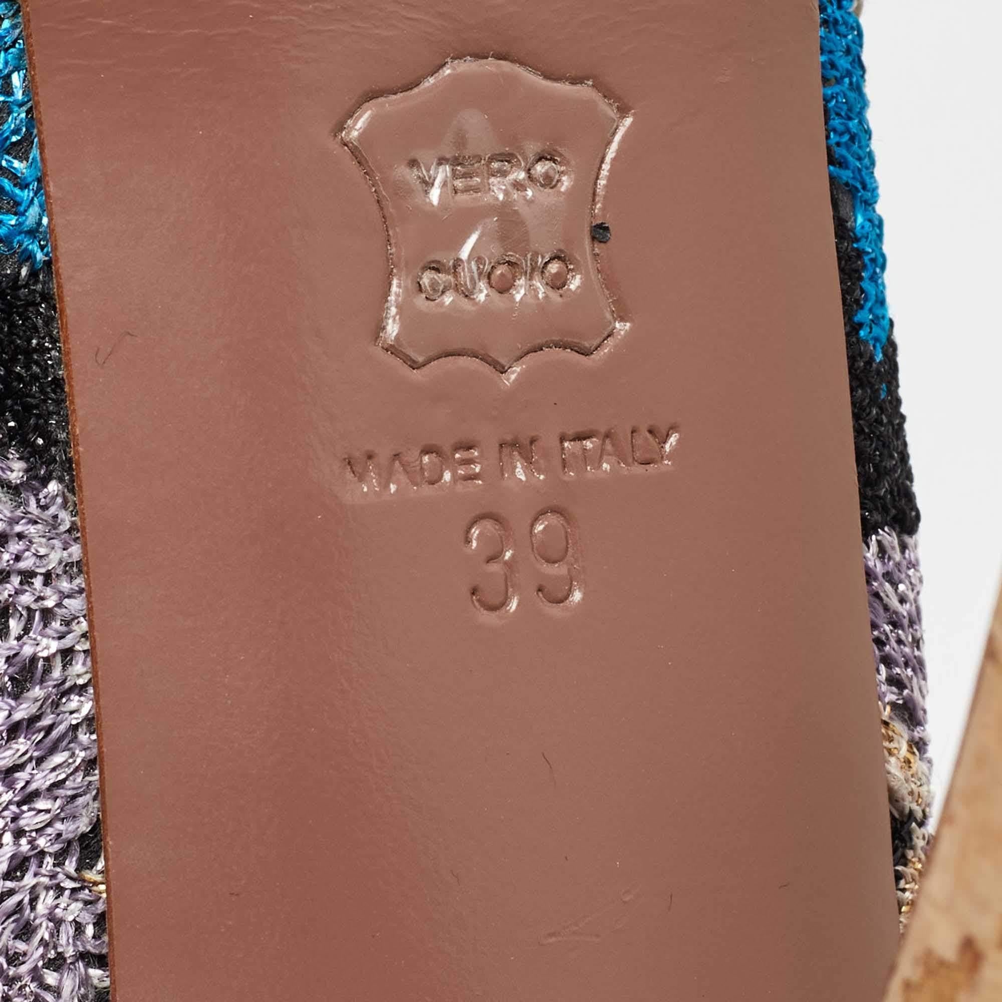 Missoni Mehrfarbige Plateausandalen aus Strickstoff mit Peep Toe und Slingback aus Stoff Größe 39 im Angebot 3
