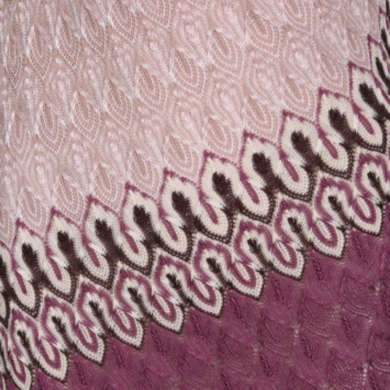 Mehrfarbig gemustertes drapiertes ärmelloses Strickkleid von Missoni M im Zustand „Gut“ im Angebot in Dubai, Al Qouz 2