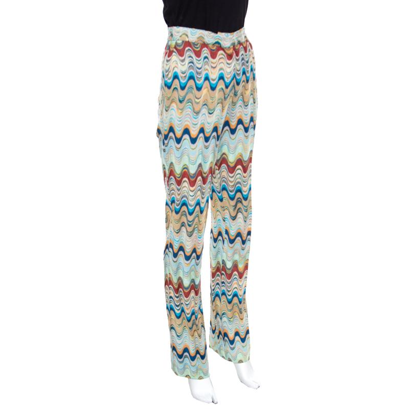 Missoni brings you these pants that are well-made and high on style. It is high-waist with colourful patterns and flared bottoms. The pants will look great with a simple blouse and statement sandals.

