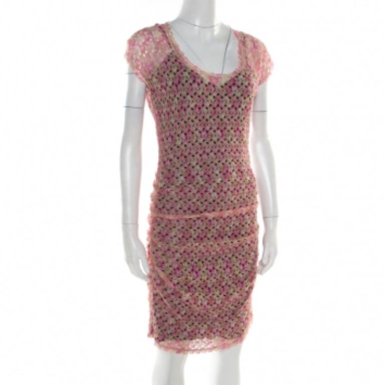 Mehrfarbiges, perforiertes, gerafftes, ärmelloses Strickkleid von Missoni M im Zustand „Gut“ im Angebot in Dubai, Al Qouz 2