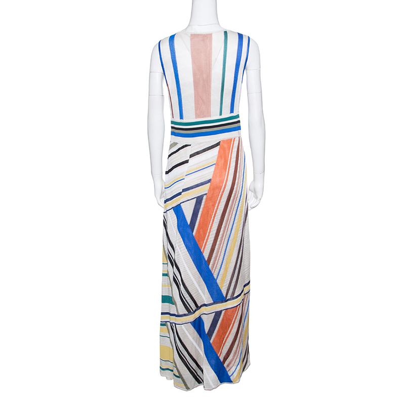The eternal quest for a unique dress ends with this amazing maxi number from Missoni. This sleeveless dress is made of a rayon blend and features a multicolour striped knit pattern all over it. It flaunts a V-neckline and can be paired well with