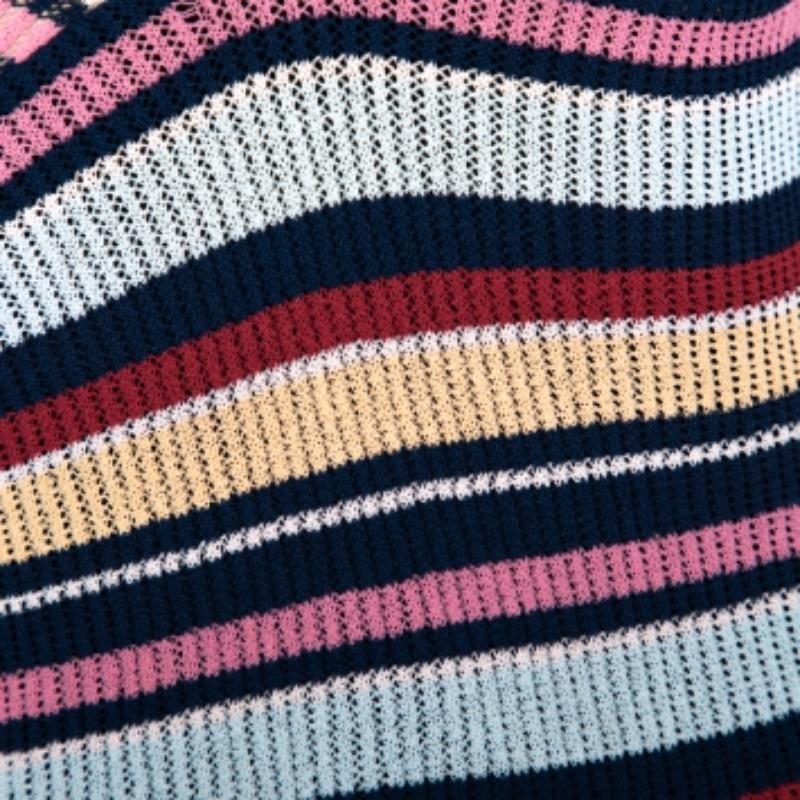 Missoni débardeur à col V en tricot côtelé rayé multicolore M Bon état - En vente à Dubai, Al Qouz 2