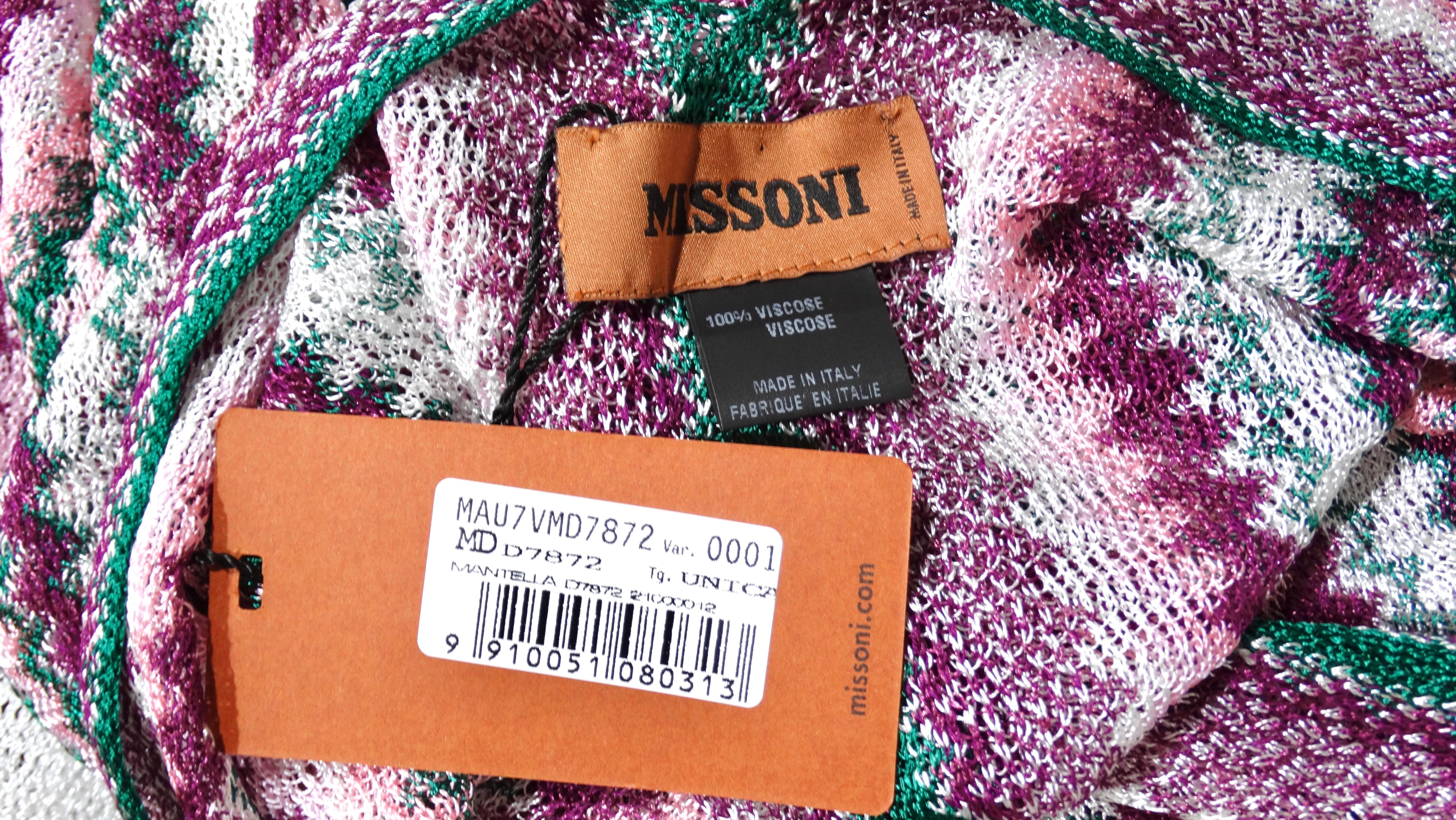 Poncho court Missoni en tricot multicolore en vente 3