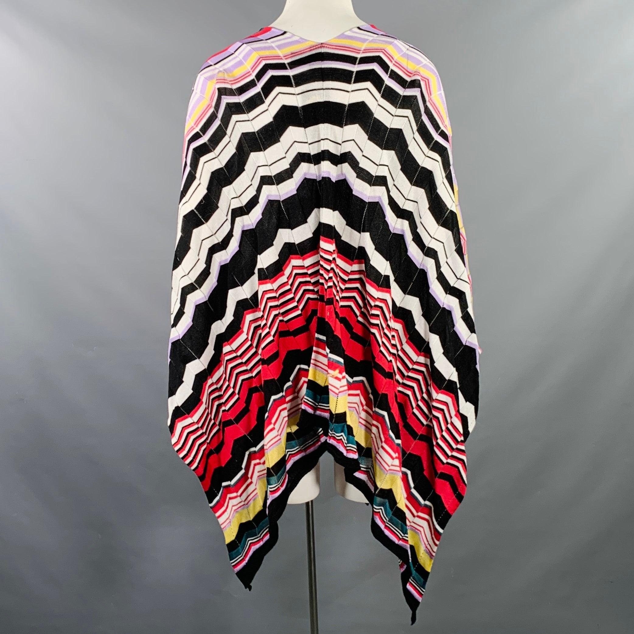 Noir MISSONI One Size Multi Color Cotton Blend Zig Zag Shawl Casual Top (Top décontracté avec châle) en vente