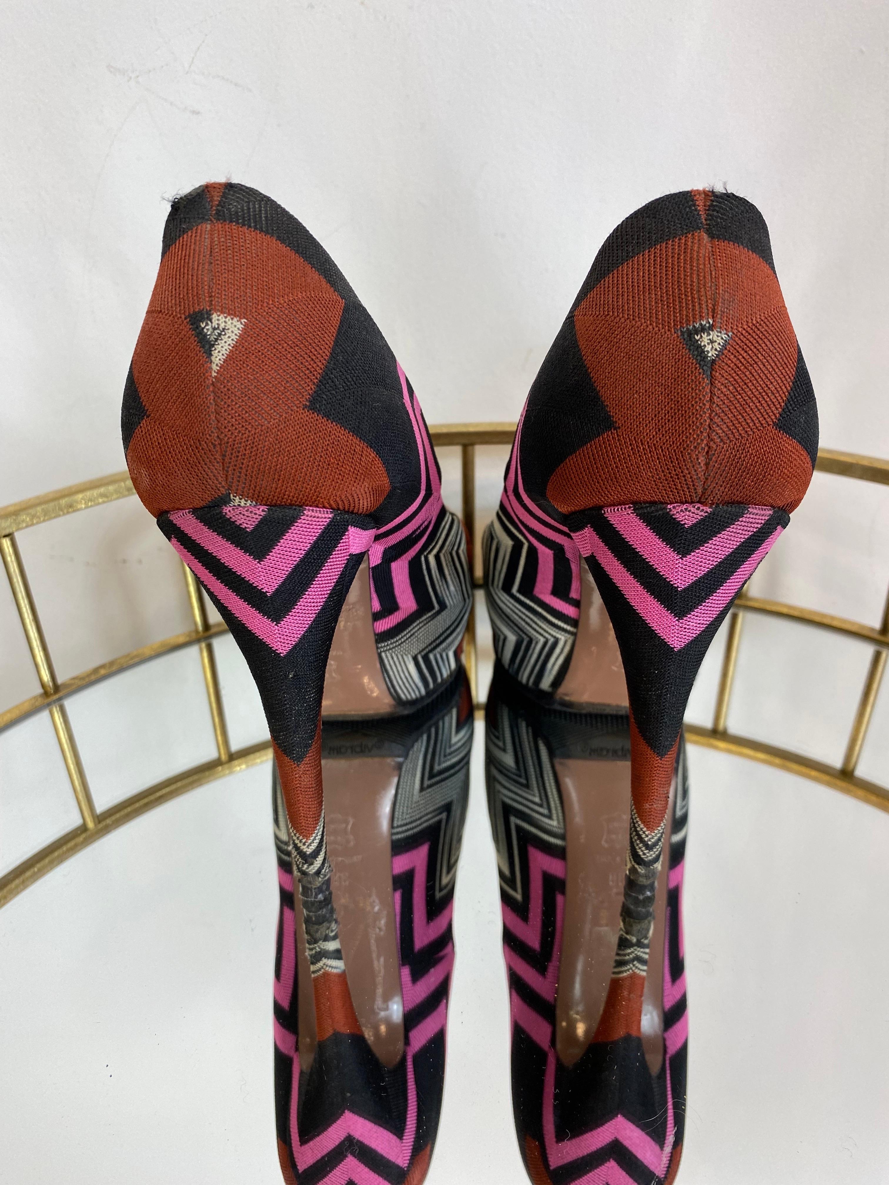 Marrone Décolleté Missoni con punta aperta in vendita