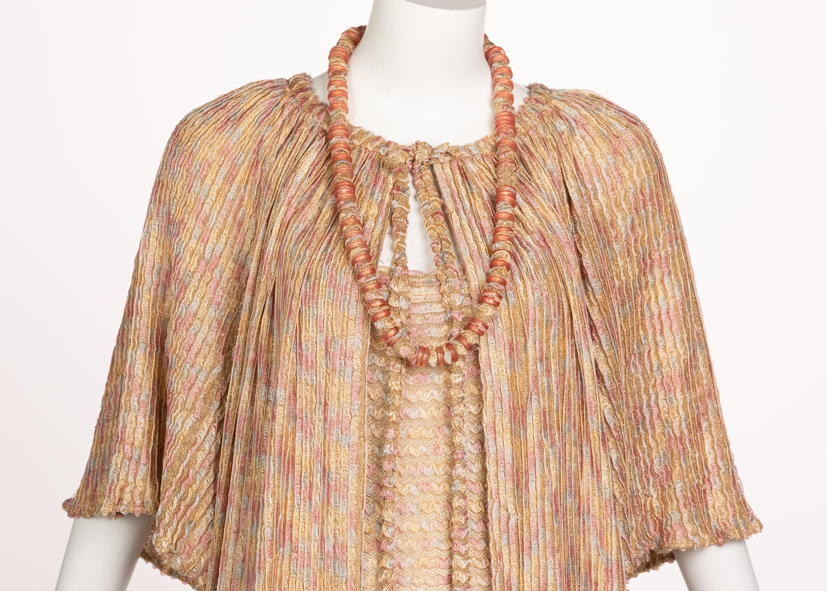 Missoni - Ensemble robe longue cardigan et collier en maille dorée rose, années 1970 en vente 11