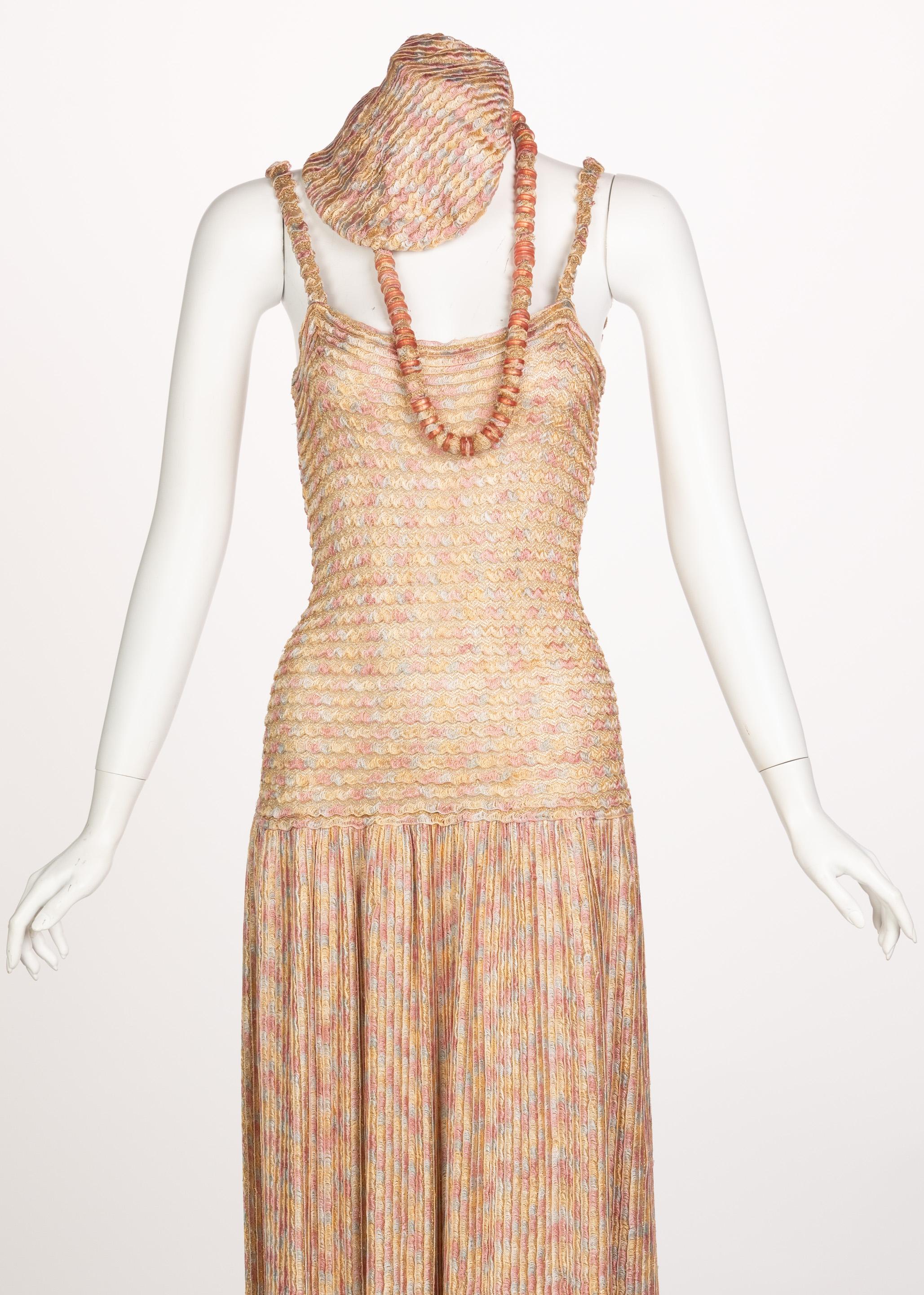 Missoni - Ensemble robe longue cardigan et collier en maille dorée rose, années 1970 en vente 1