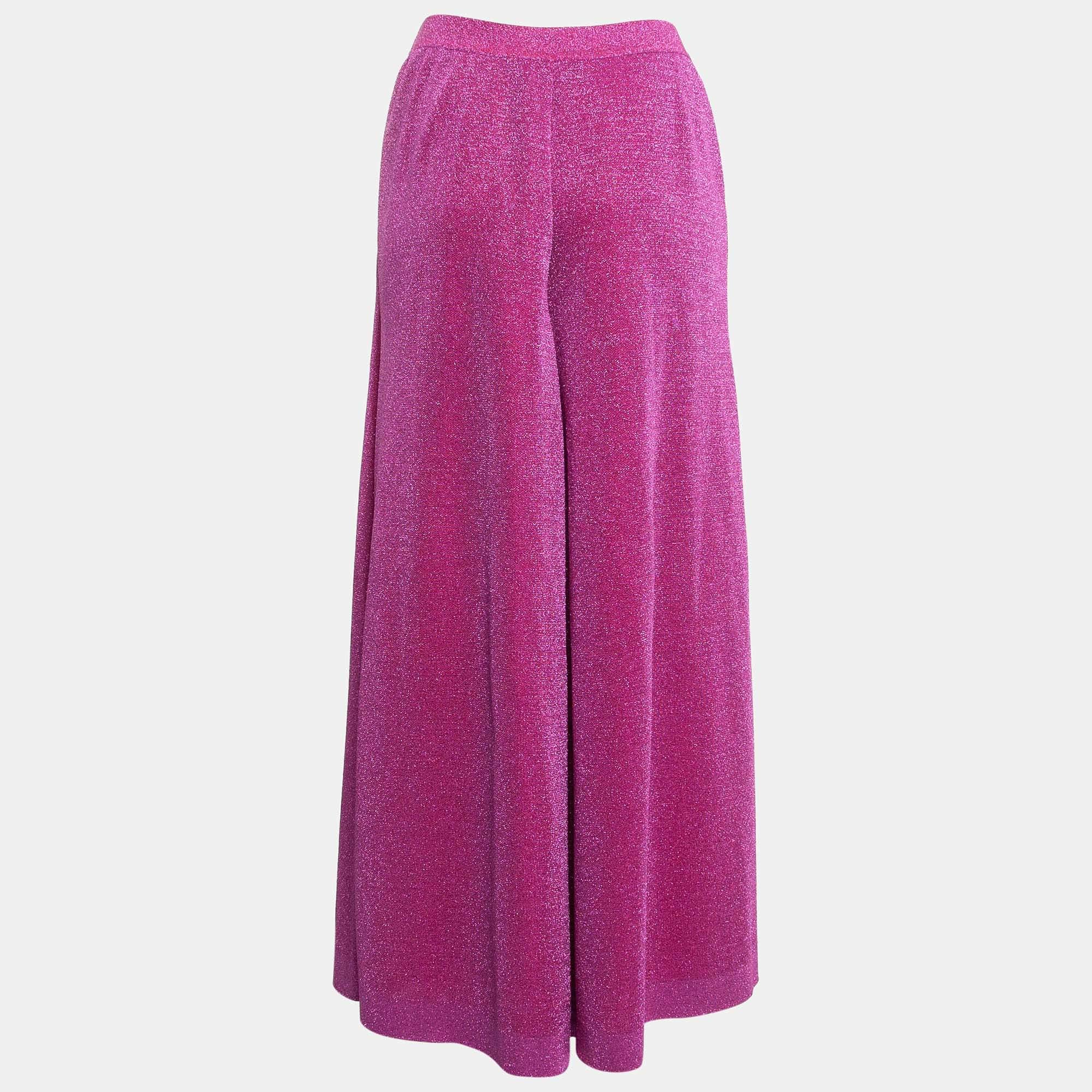 Un pantalon impeccablement taillé est un élément essentiel d'une garde-robe bien organisée. Ces pantalons de créateur sont finement cousus pour vous donner l'allure souhaitée et un confort tout au long de la journée.