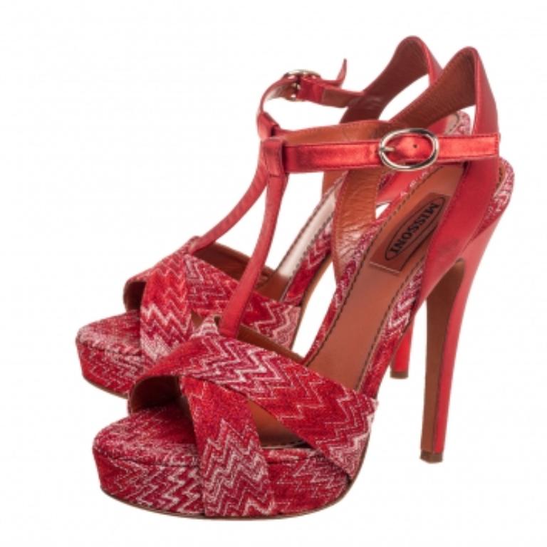 Missoni Red/White Knit Fabric Leather T-Bar Platform Ankle-Strap Sandals Size 36 In Good Condition For Sale In Dubai, Al Qouz 2