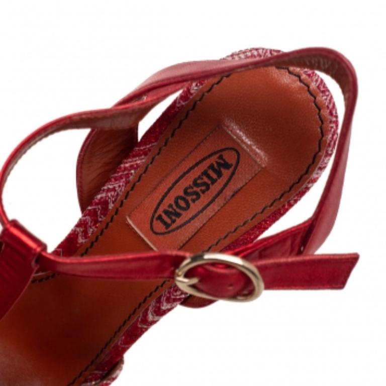Missoni Red/White Knit Fabric Leather T-Bar Platform Ankle-Strap Sandals Size 36 For Sale 3