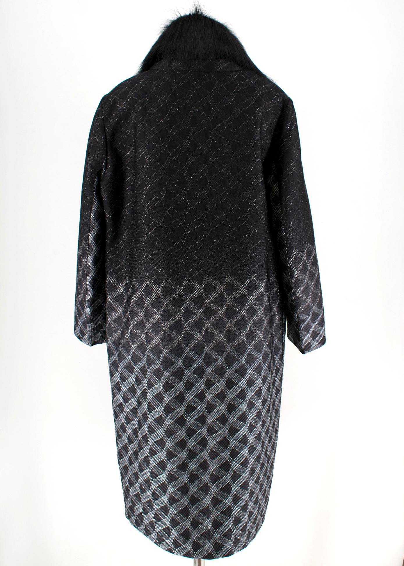 Missoni Reversible Black & Silver Knit Padded Coat 46 IT In New Condition In London, GB