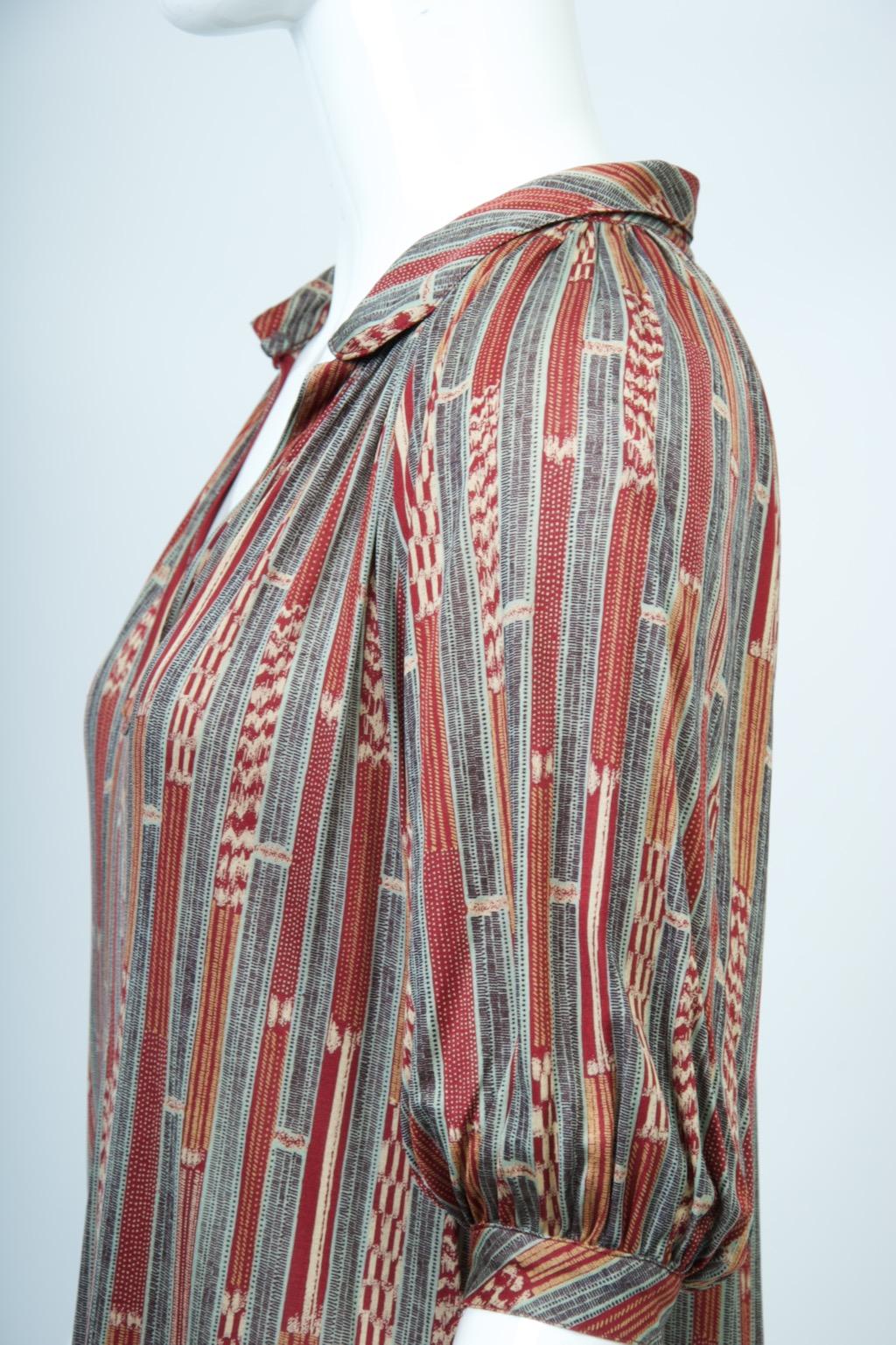 Missoni - Robe légère en soie imprimée Bon état - En vente à Alford, MA