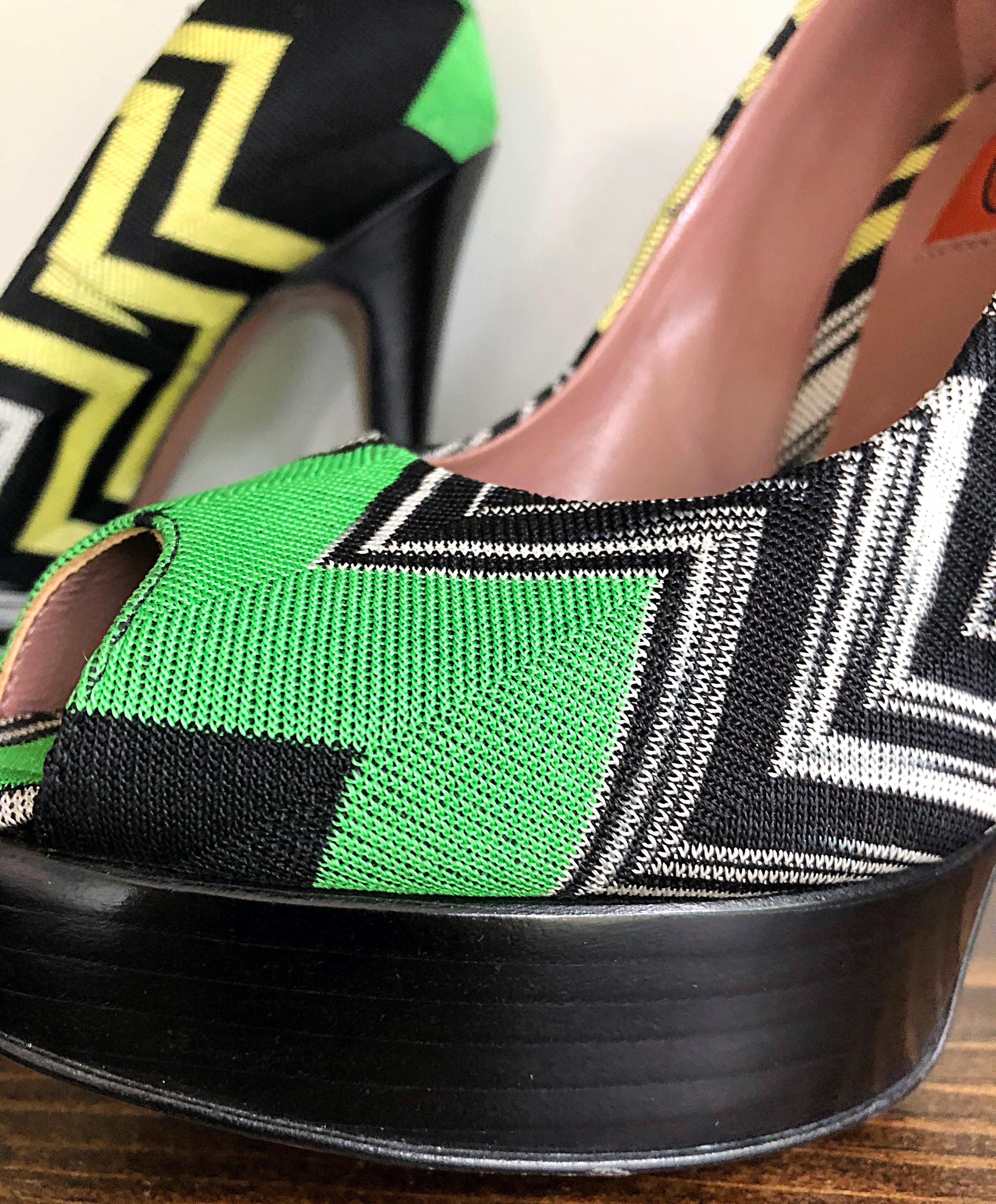 Missoni - Chaussures à talons hauts à plateforme avec zigzags verts et jaunes, à bout ouvert, taille 36/6 Excellent état - En vente à San Diego, CA