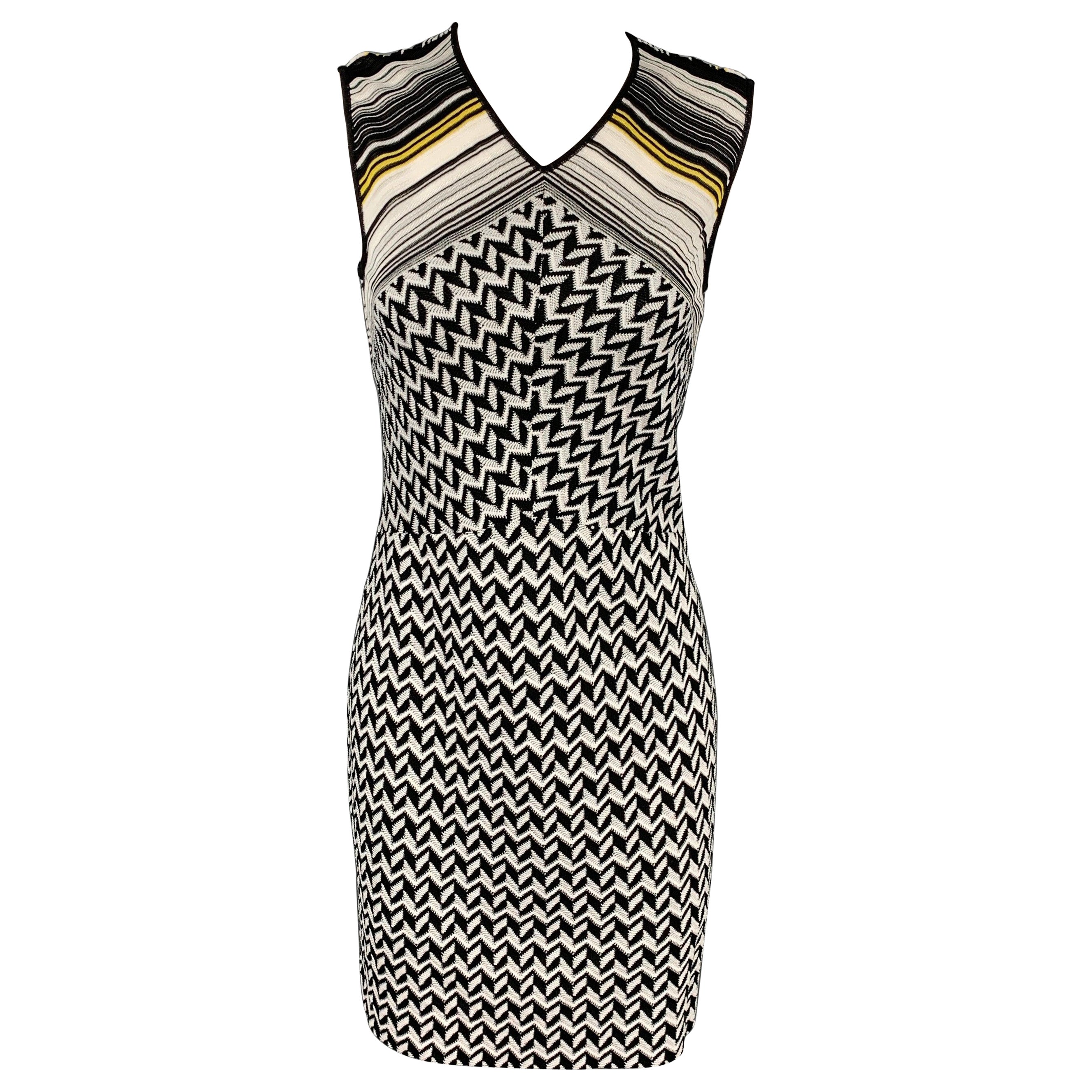 MISSONI Size 4 Black 
White Zig Zag Knit Sleeveless Dress