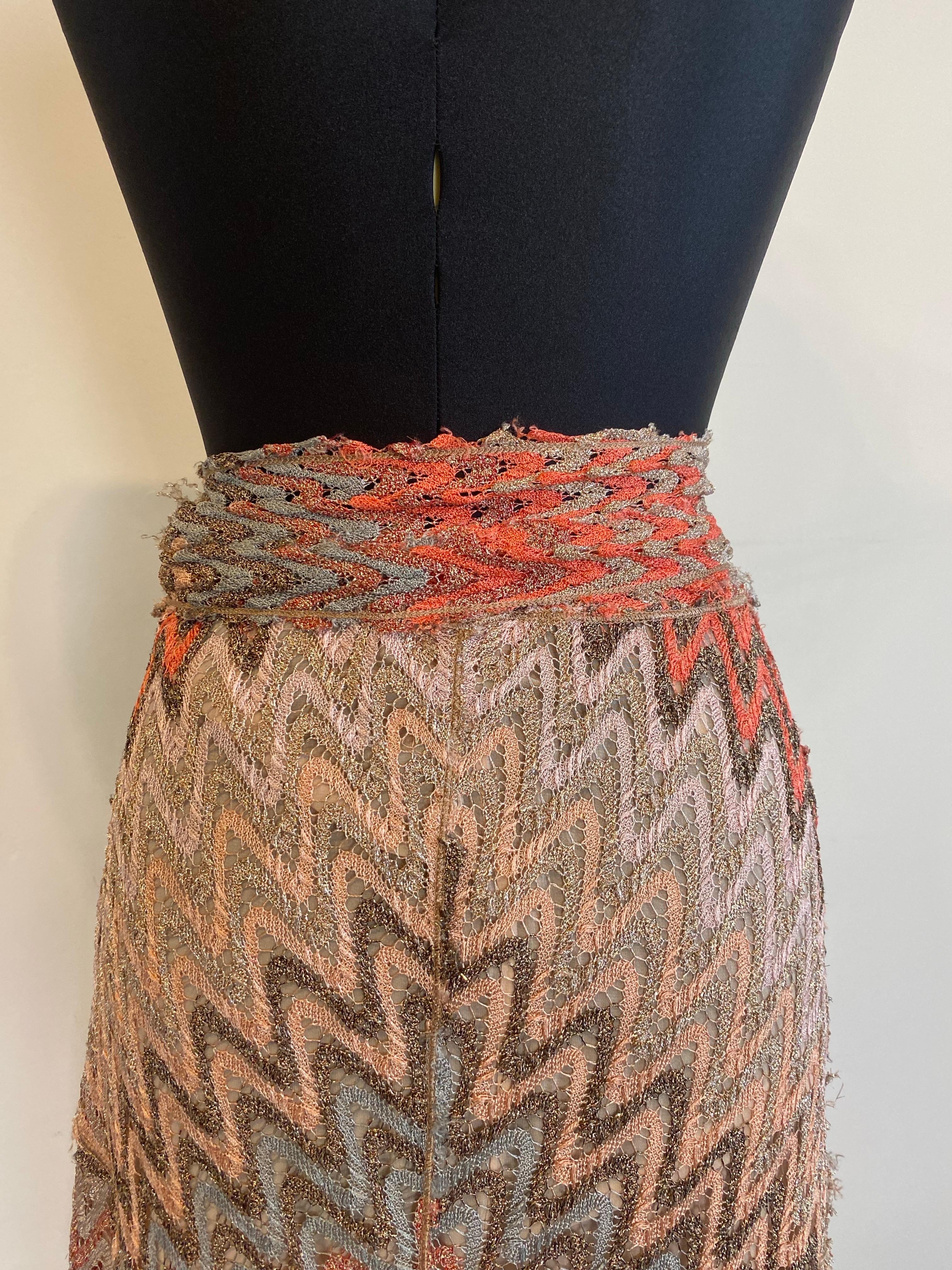 Falda Missoni con cinturón rosa en venta 1