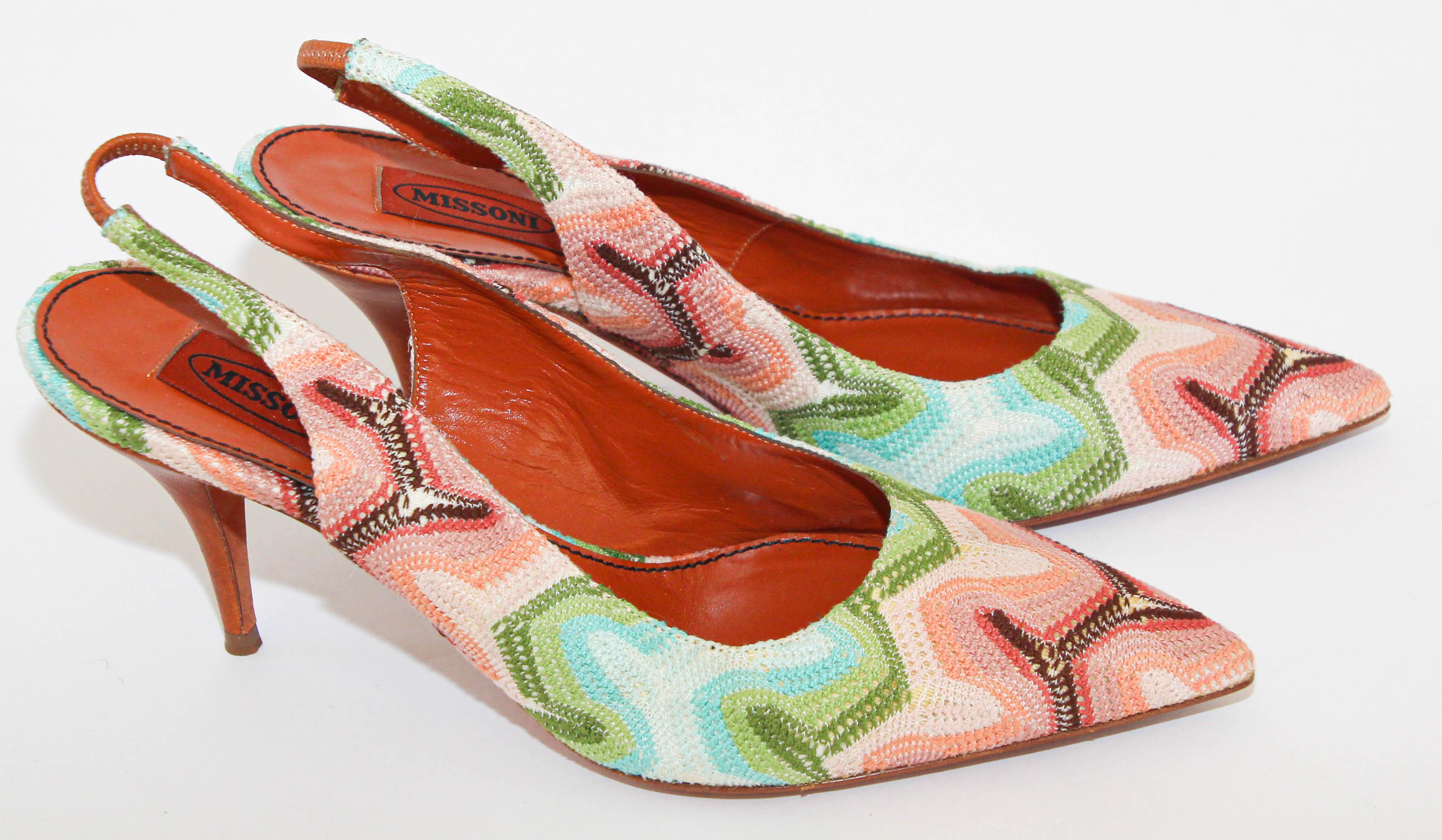 Missoni Slingback Pump.
A stunning Slingback heel pump with endless wearability.
Missoni classic zig zag patterned Slingback heels multicolor.
MISSSONI 90's Multi Colored Knit Printed fabric.
Knit Missoni Signature Zig Zag Pattern Upper With Brown