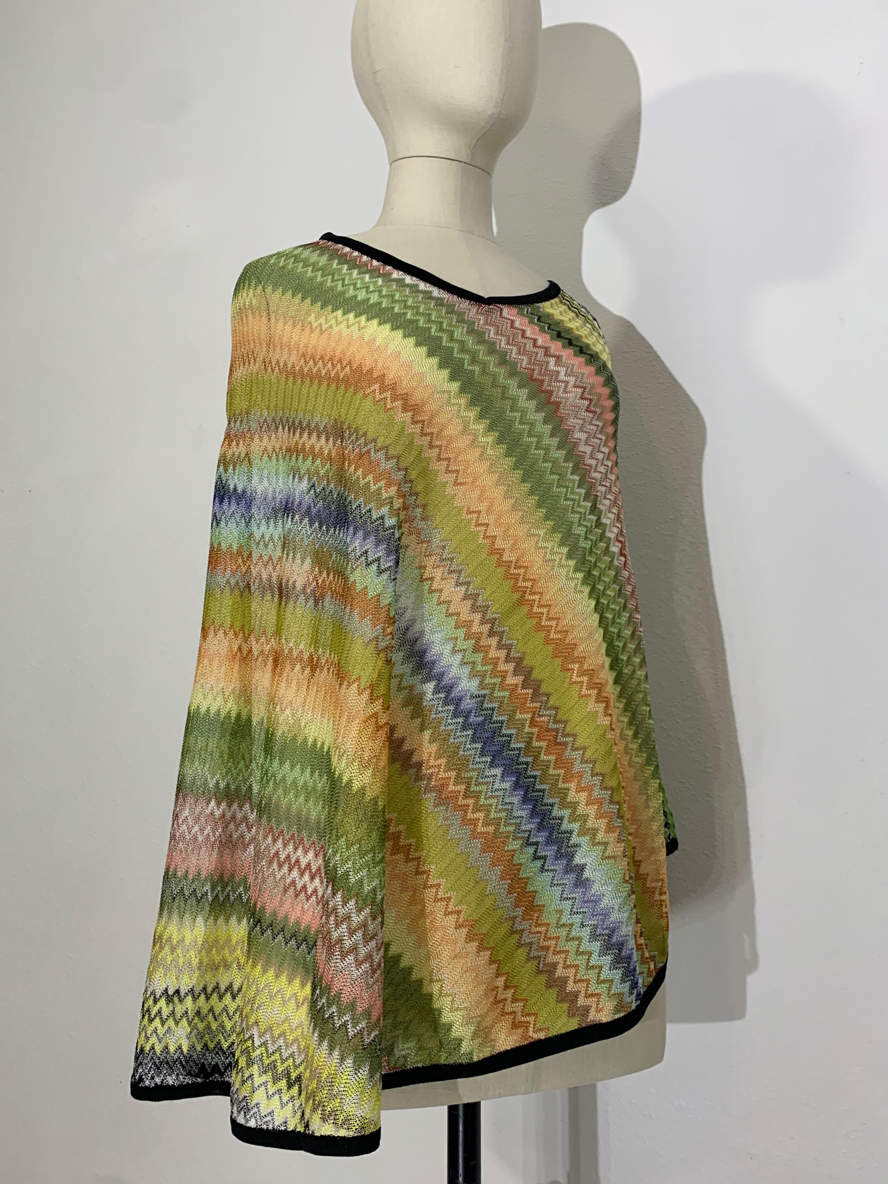 Missoni Spring/Summer Rayon & Cotton Knit Cover-Up in Classic Missoni Zig-Zag For Sale 1