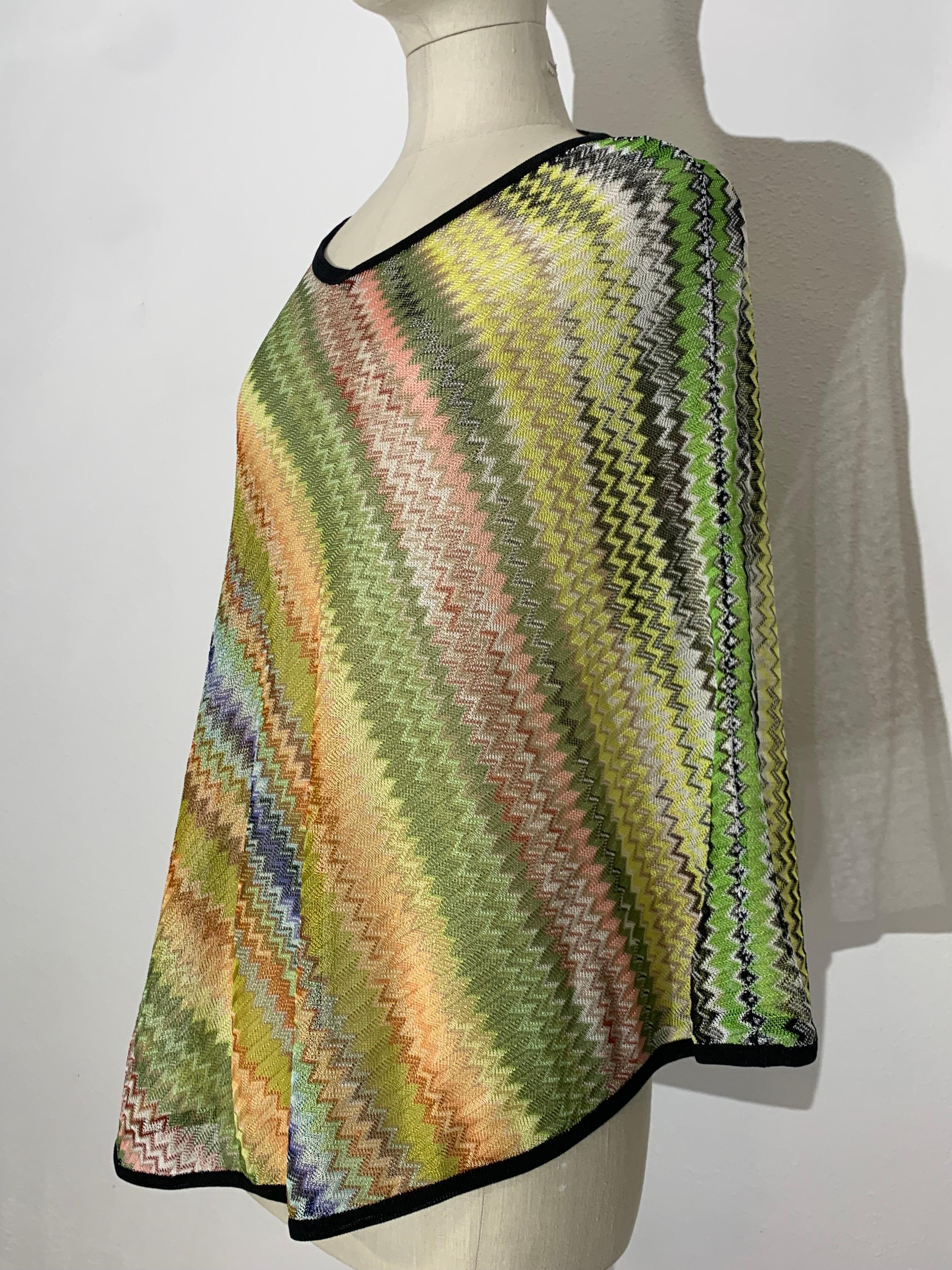 Missoni Spring/Summer Rayon & Cotton Knit Cover-Up in Classic Missoni Zig-Zag For Sale 3
