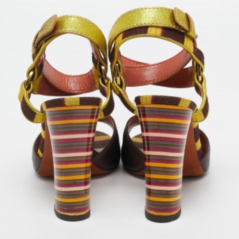 Sandales à lanières en cuir tricolore de Missoni Taille 39 Bon état - En vente à Dubai, Al Qouz 2
