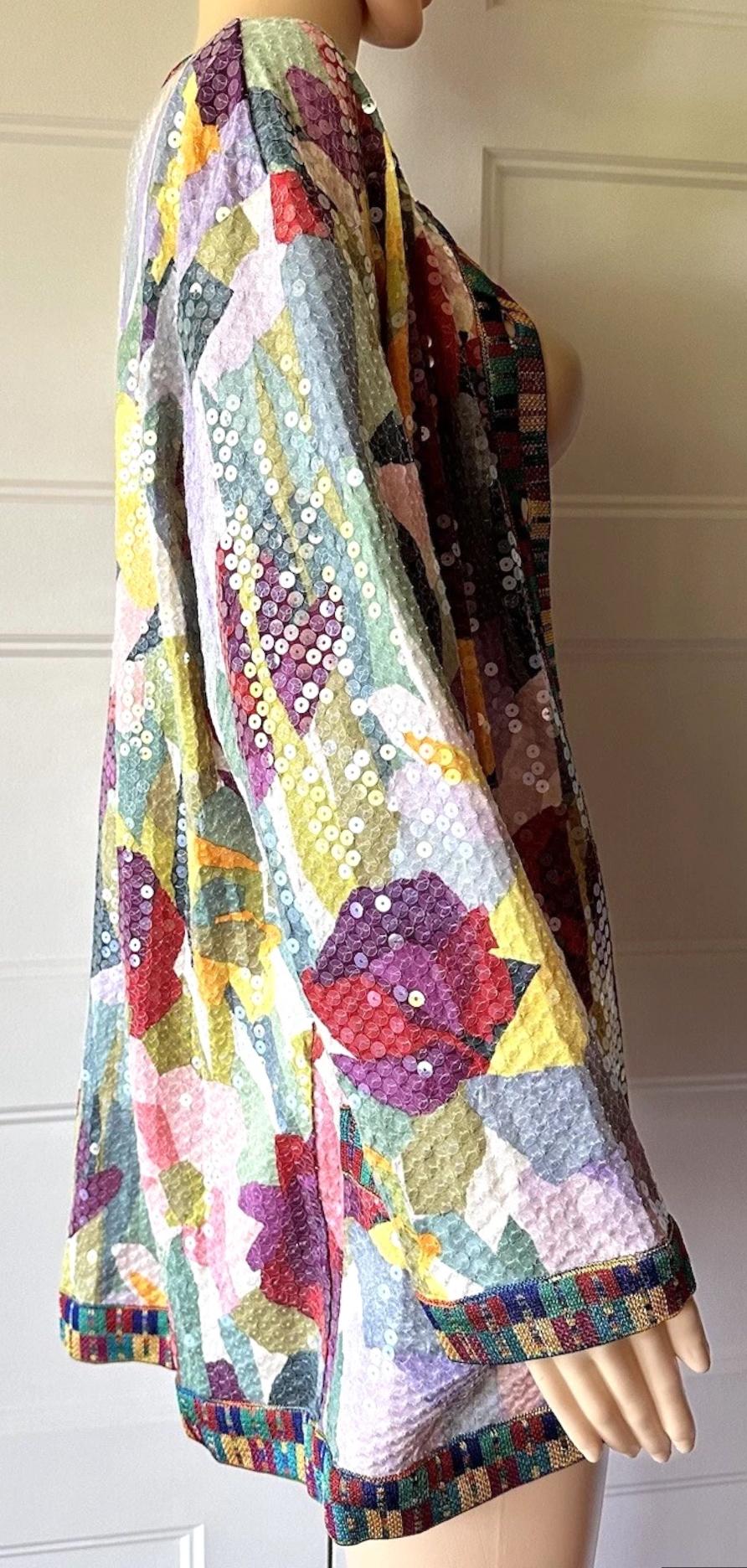 Missoni Vintage Laufsteg F/S 1991 Seide Floral Pailletten Minikleid, Strickjacke Jacke im Angebot 4