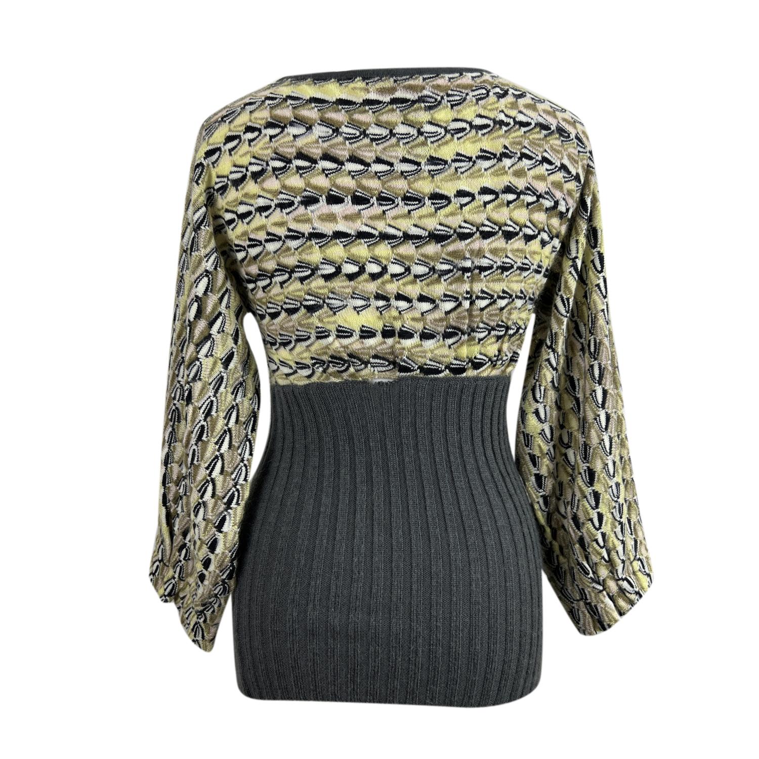 Missoni long sleeve jumper. Boat neck. Composition: 65% Wool, 25% Mohair, 10% Nyon. Size: 38 IT (The size shown for this item is the size indicated by the designer on the label). It should correspond to a EXTRA-SMALL size.

Details

MATERIAL: