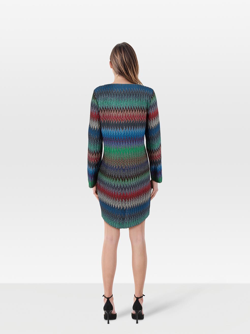 CONDITION is Very good. Minimal wear to the dress is evident. Discolouration on the inside at the front of the neckline on this used Missoni designer resale item. Discolouration may need gentle hand wash contrary to dry clean instructions.
 
