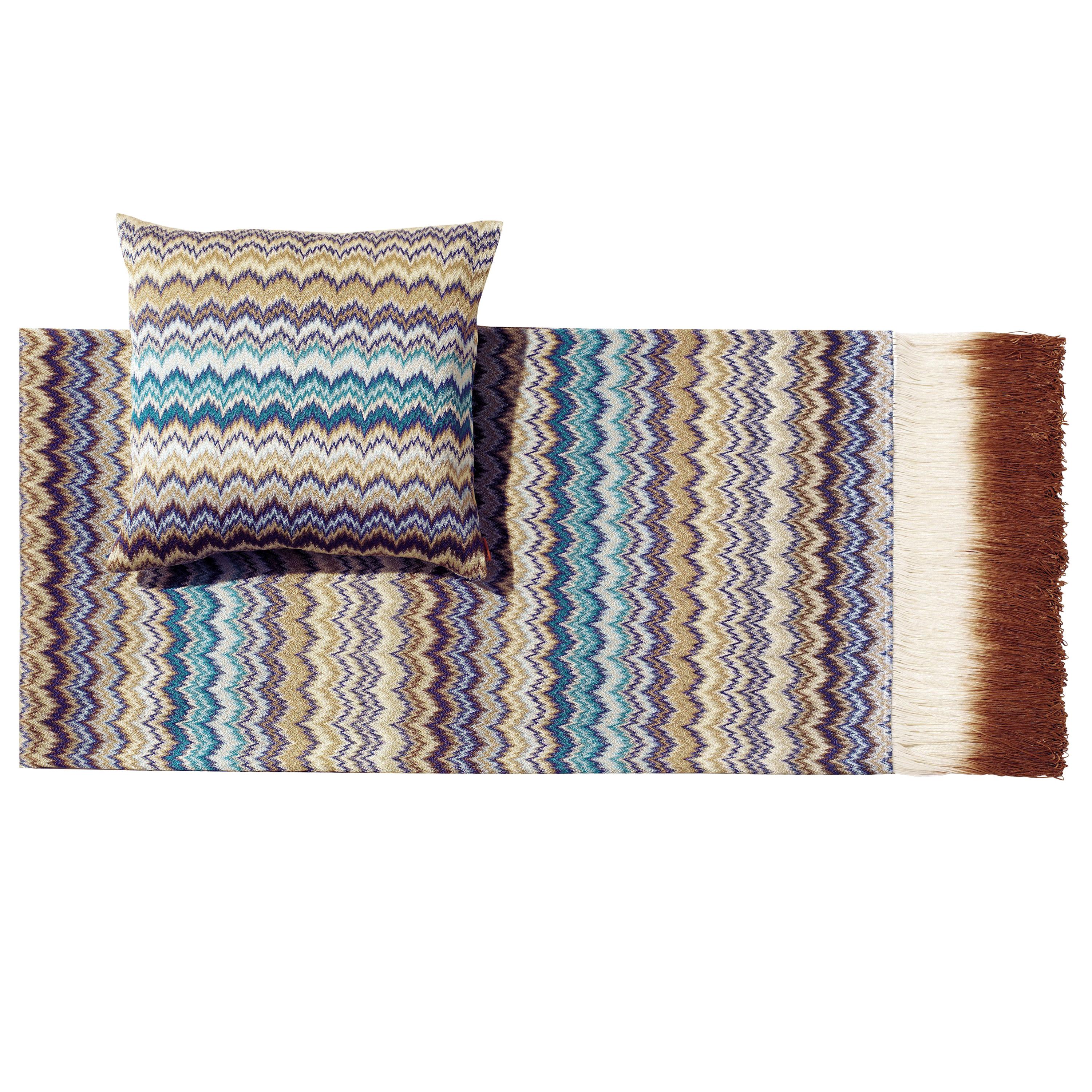 MissoniHome Prudence Throw & Cushion Set in Blau & Multicolor Chevron Print im Angebot