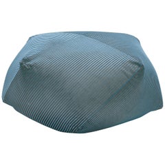 Missoni Home Rafah gestreifter, diamantbesetzter Pouf aus Baumwollmischung und Crushed Velvet