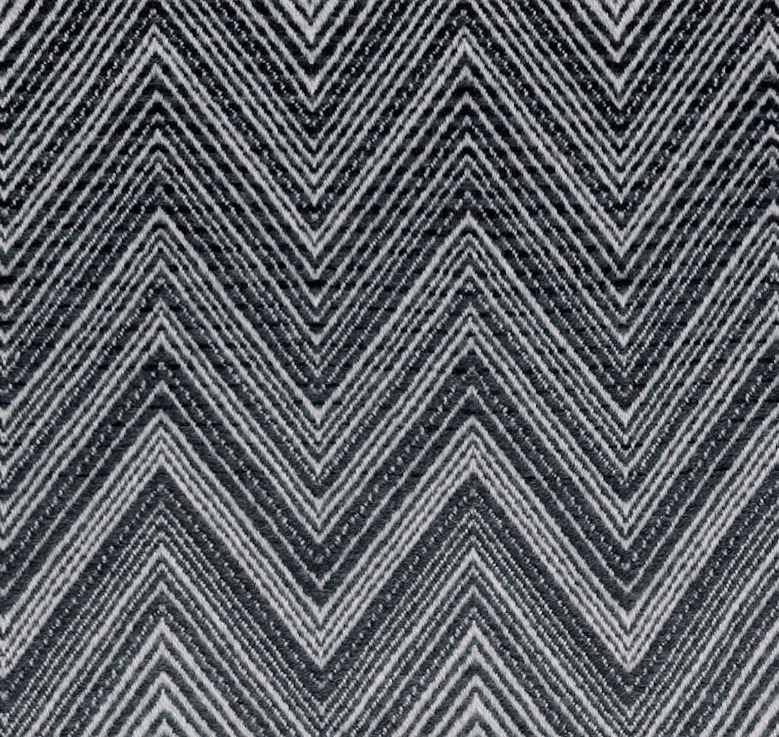 In Schwarz-Weißer Chevron-Druck, Timmy Throw, „Missoni Home“ (Moderne) im Angebot