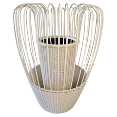 MIST 110 Planter Medium White by POINT